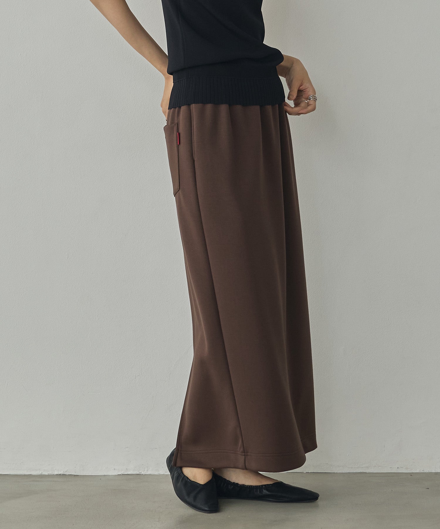 LIGHTWEIGHT CARDBOARD TIGHT SKIRT