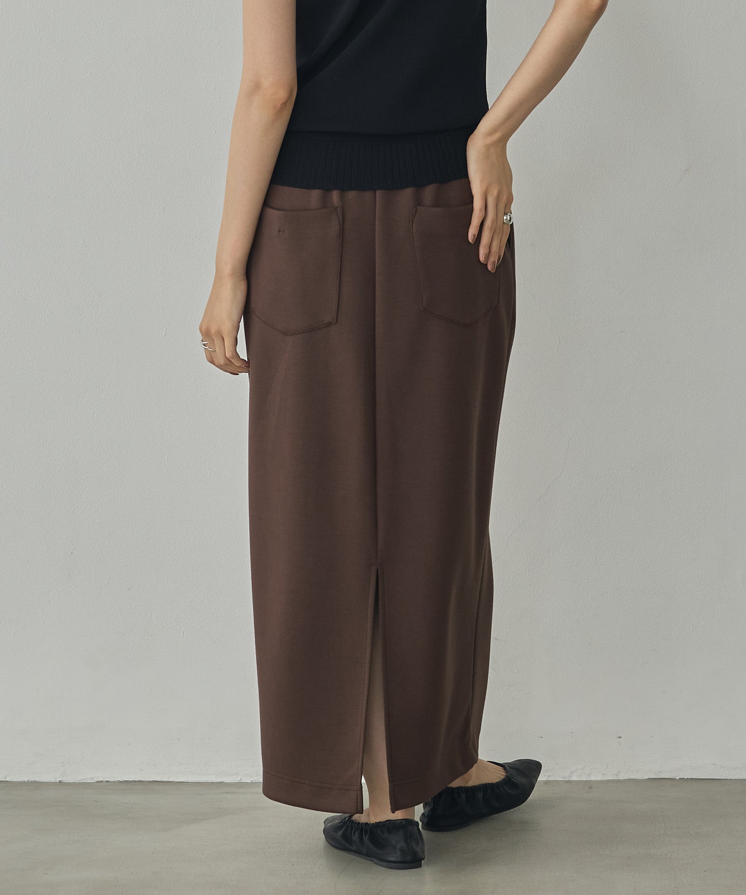 LIGHTWEIGHT CARDBOARD TIGHT SKIRT