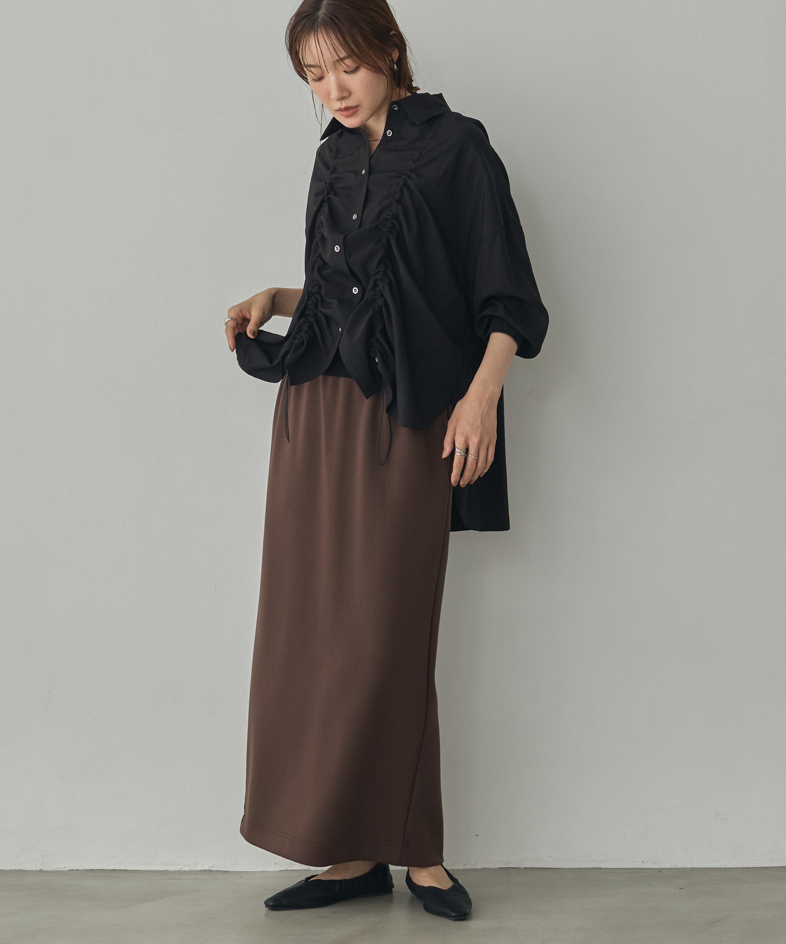 LIGHTWEIGHT CARDBOARD TIGHT SKIRT