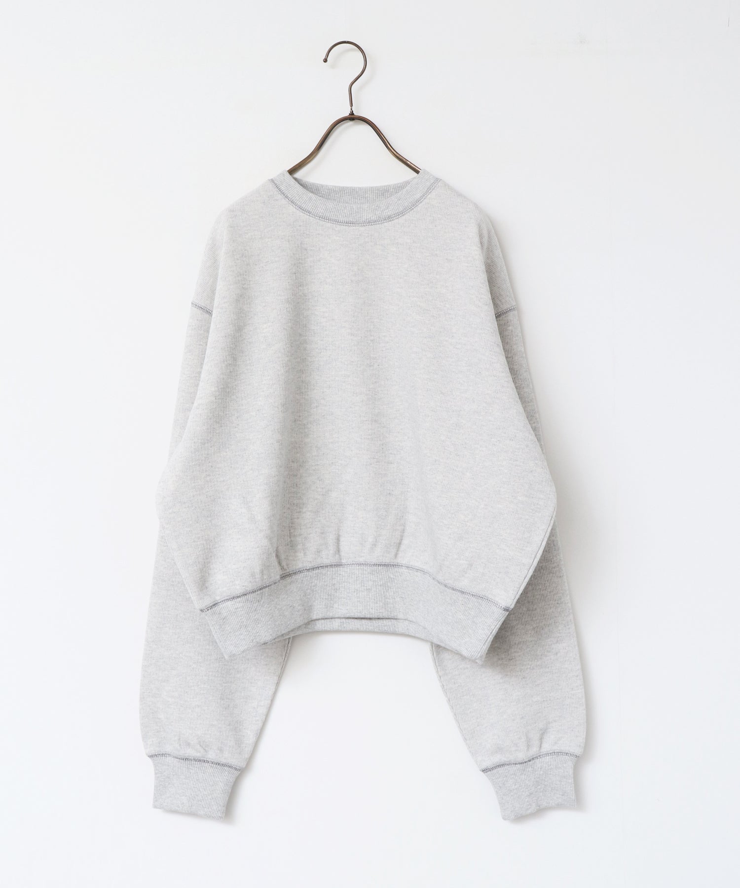 シャイニー糸ステッチ スウェット