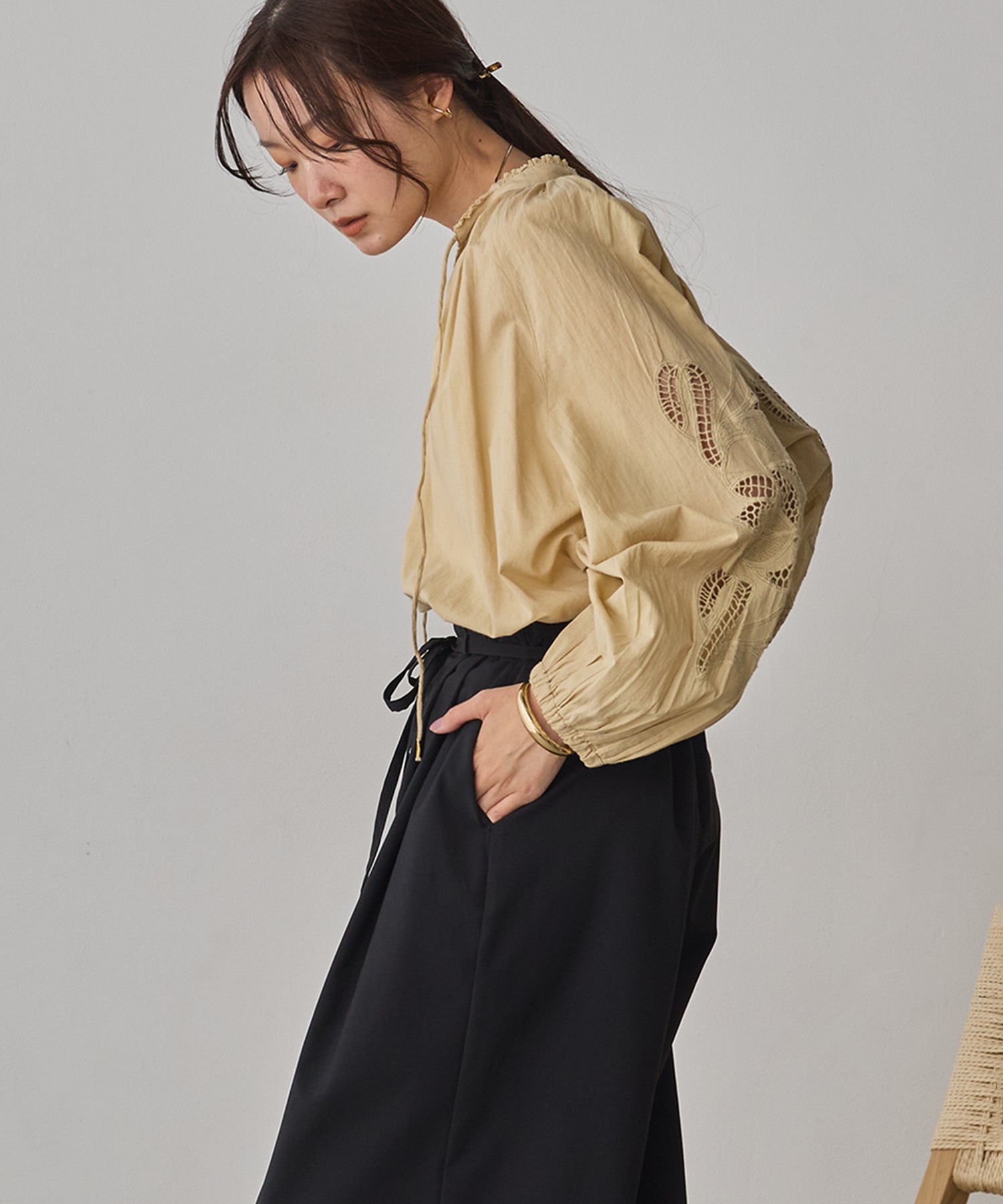 EMBROIDERED SLEEVE BLOUSE