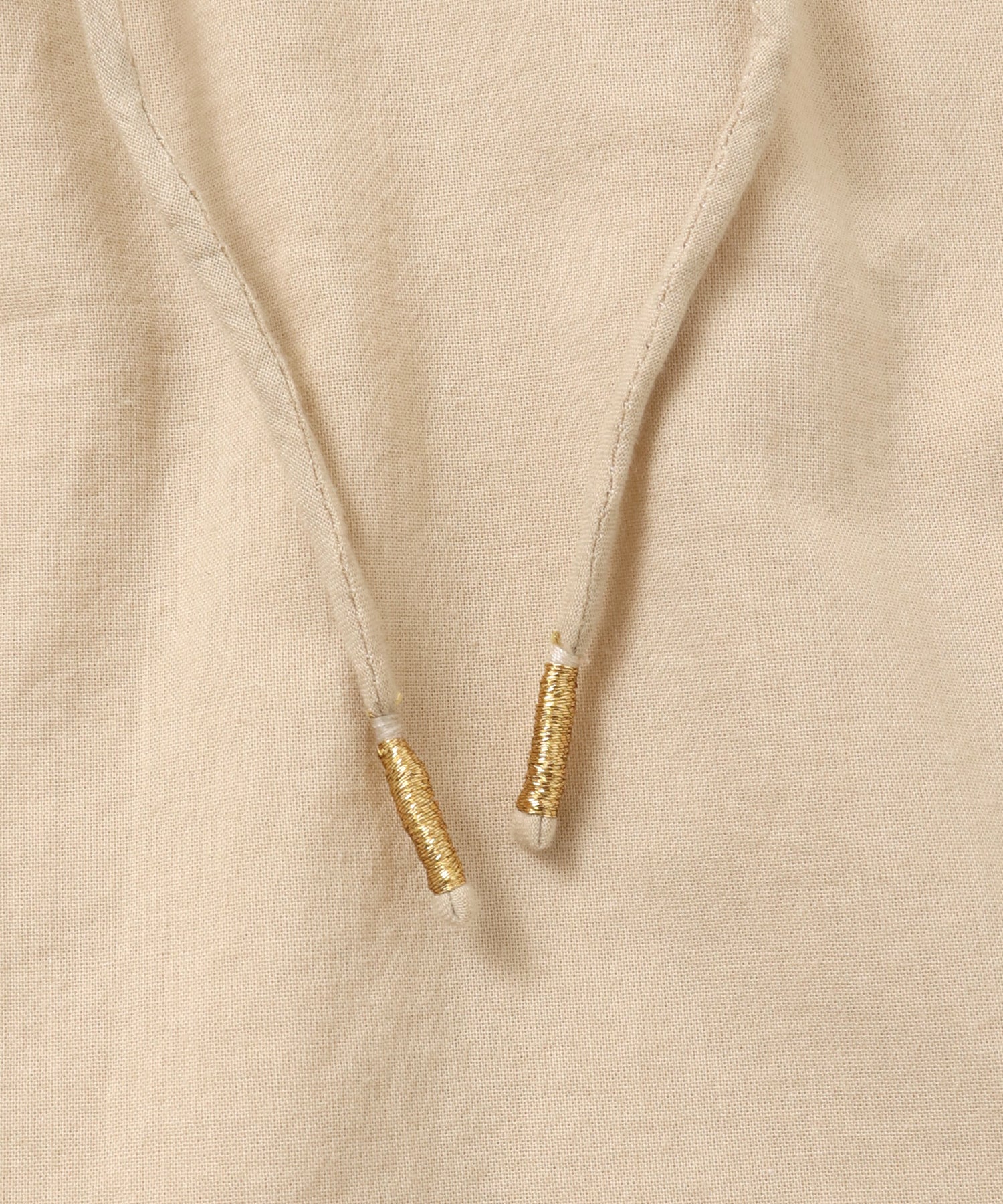 EMBROIDERED SLEEVE BLOUSE