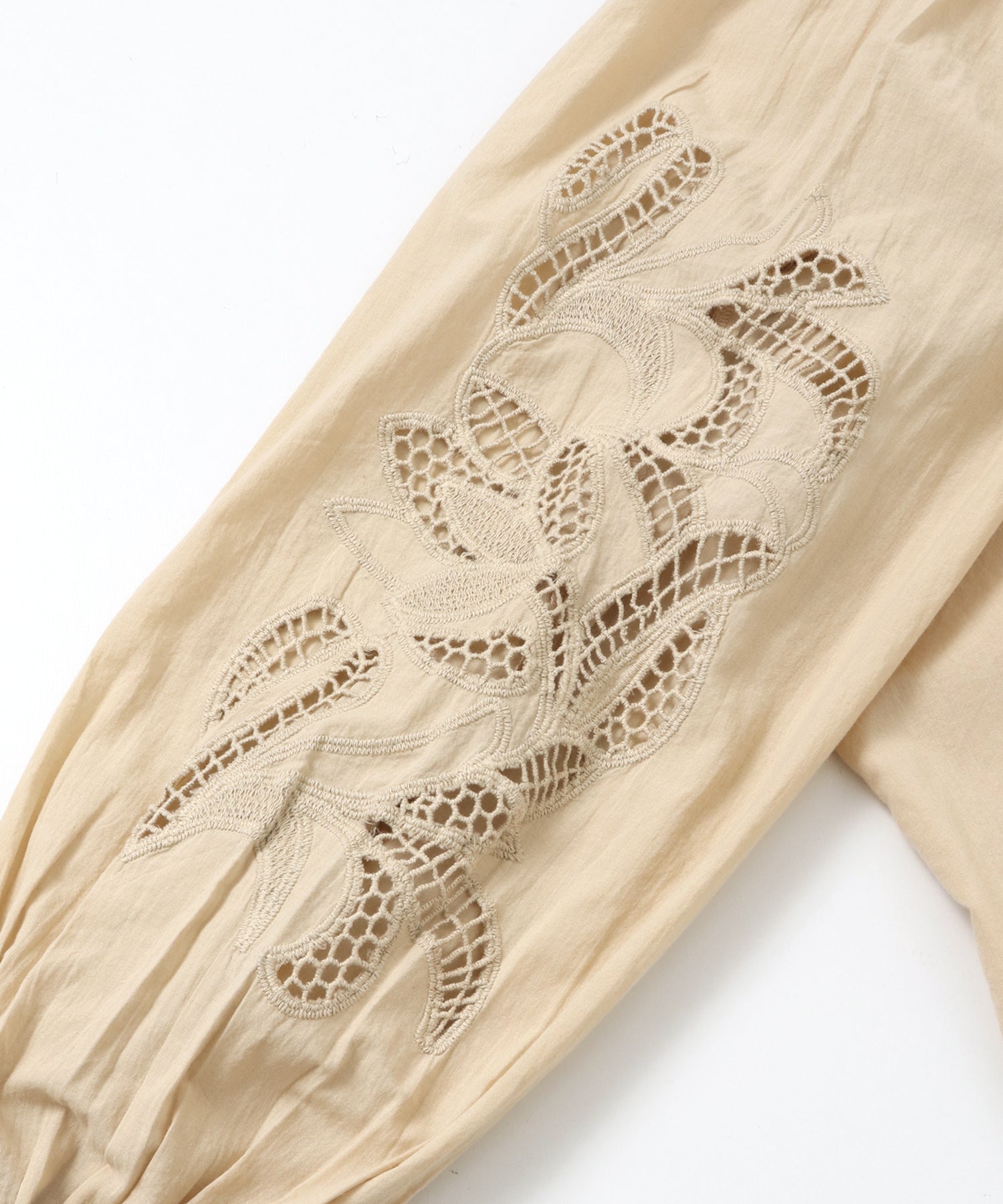EMBROIDERED SLEEVE BLOUSE