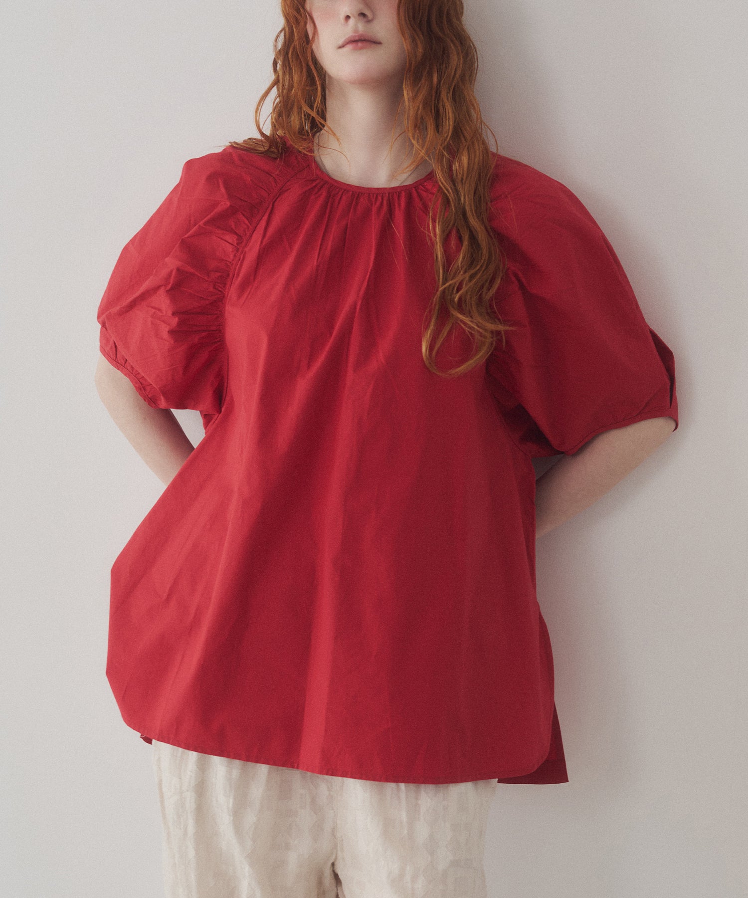 《PRE-ORDER》BACK-OPEN OVERSIZED BLOUSE