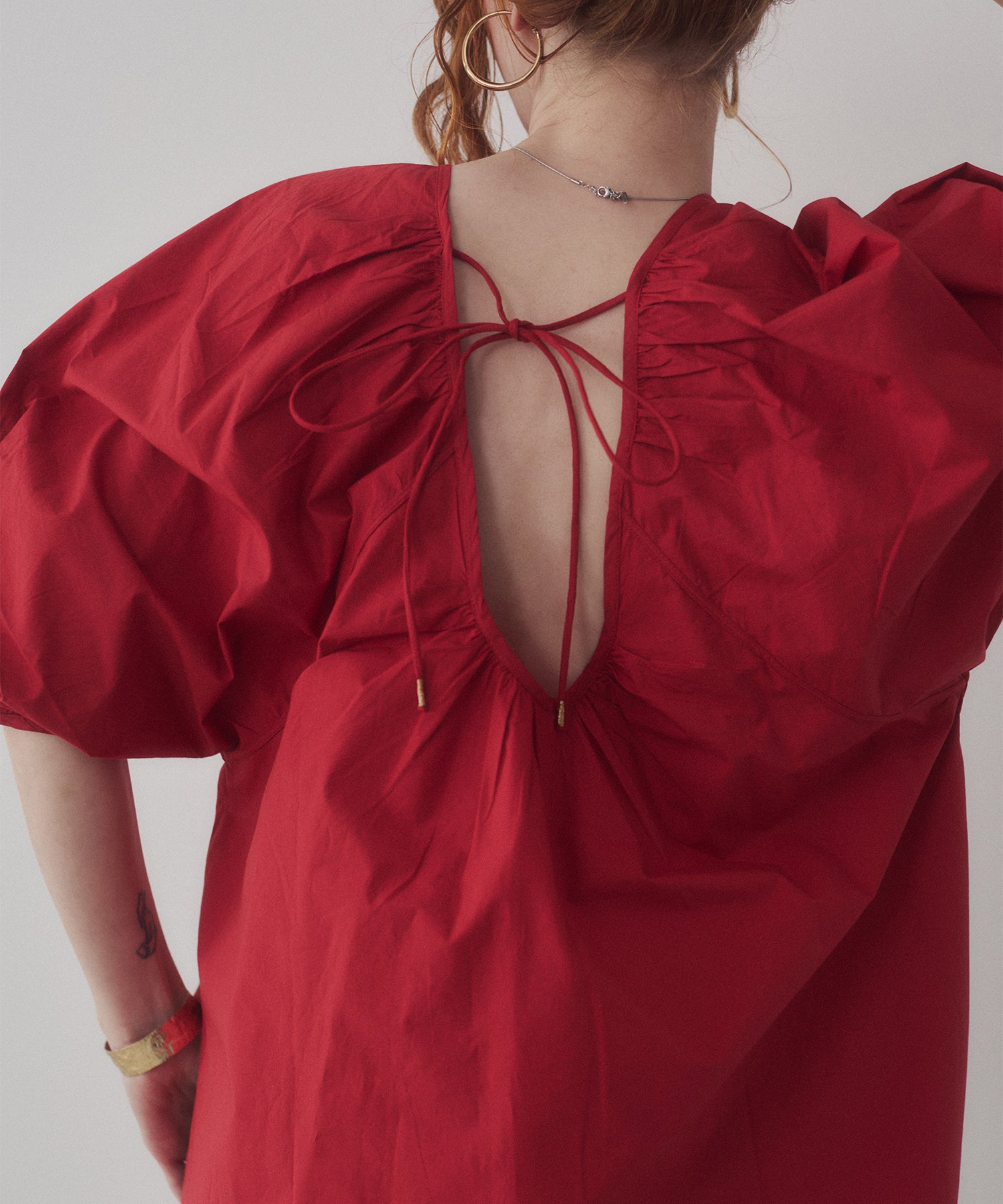《PRE-ORDER》BACK-OPEN OVERSIZED BLOUSE