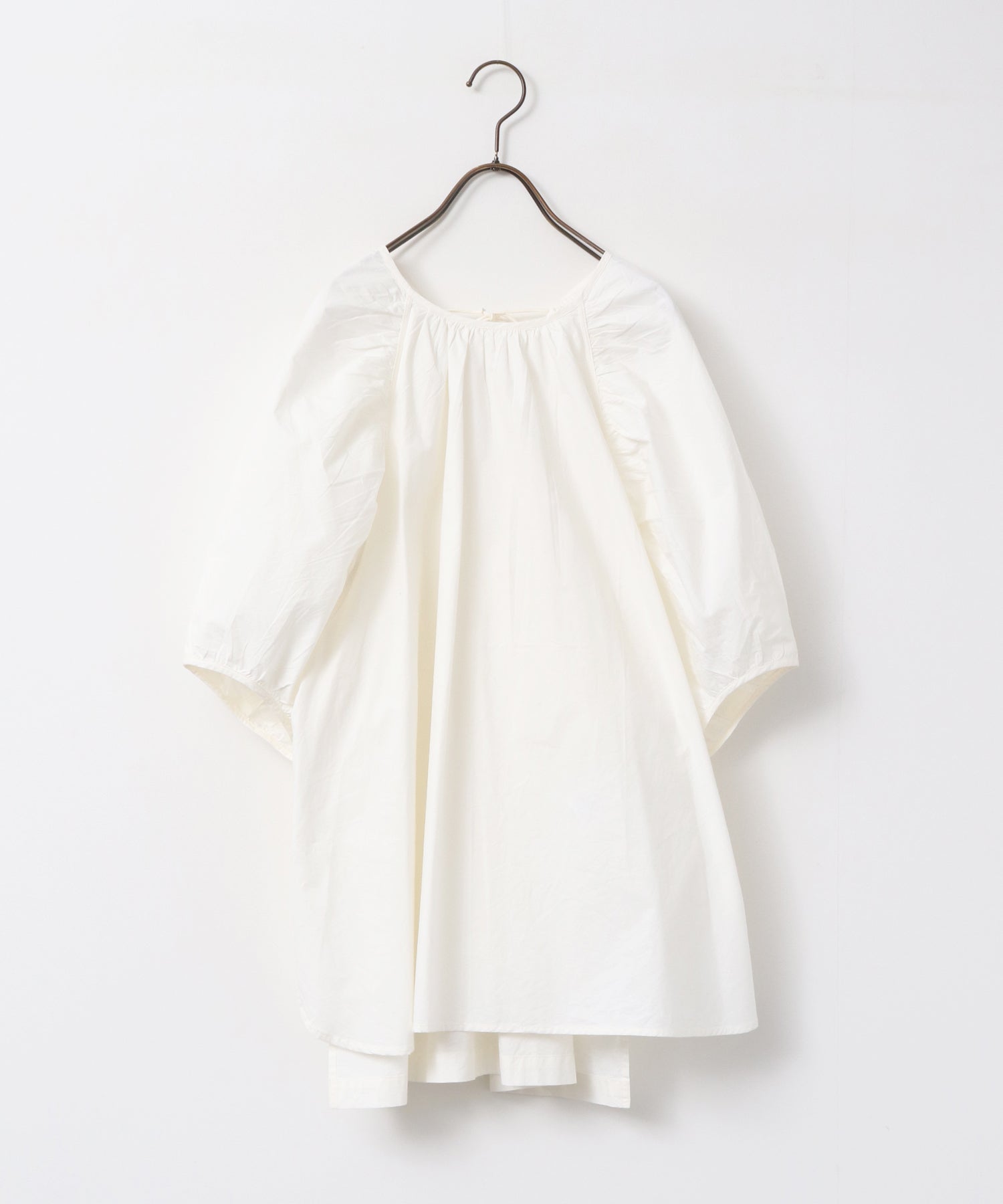 《PRE-ORDER》BACK-OPEN OVERSIZED BLOUSE