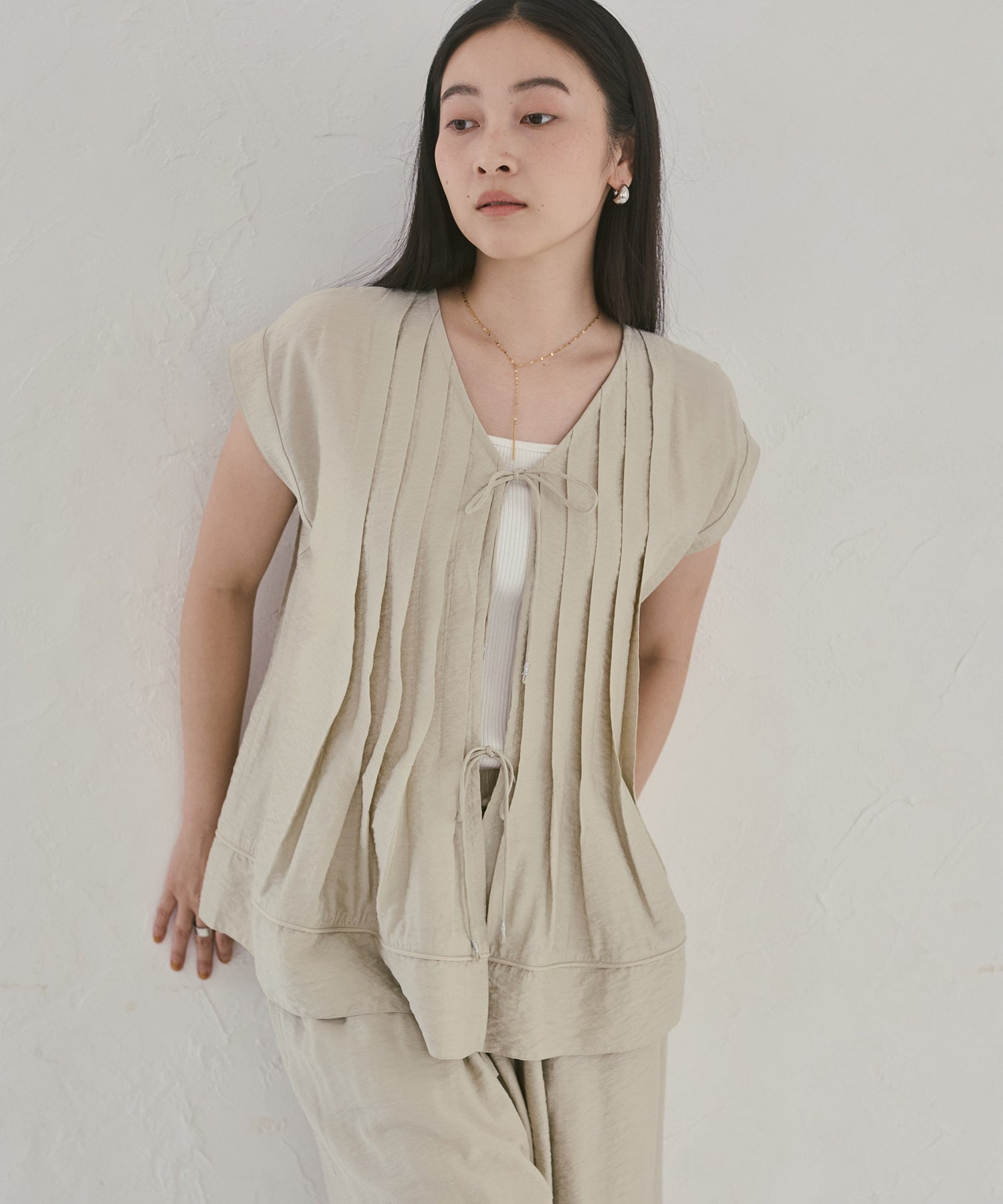 PARACHUTE FABRIC 2WAY TUCK BLOUSE