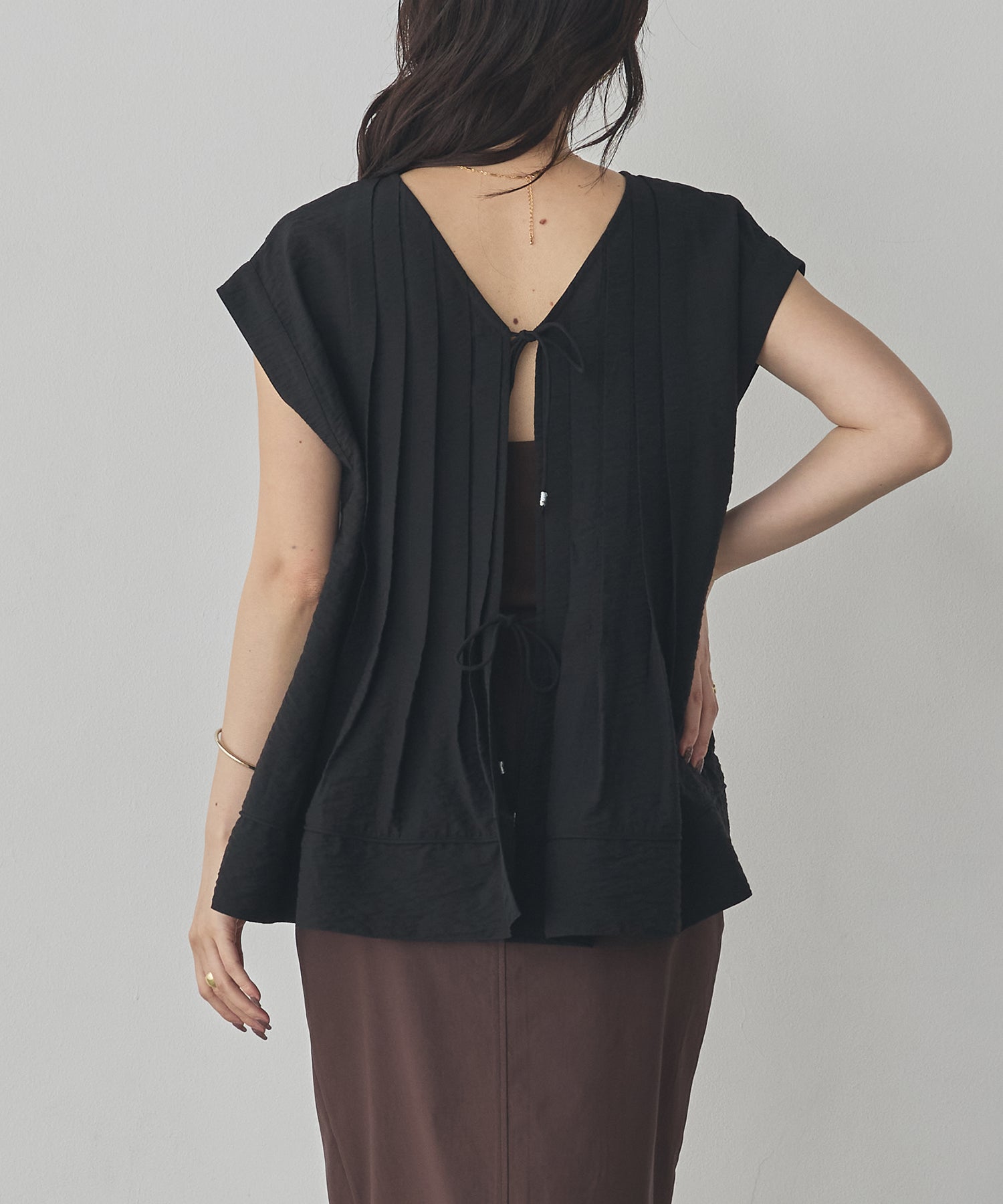PARACHUTE FABRIC 2WAY TUCK BLOUSE