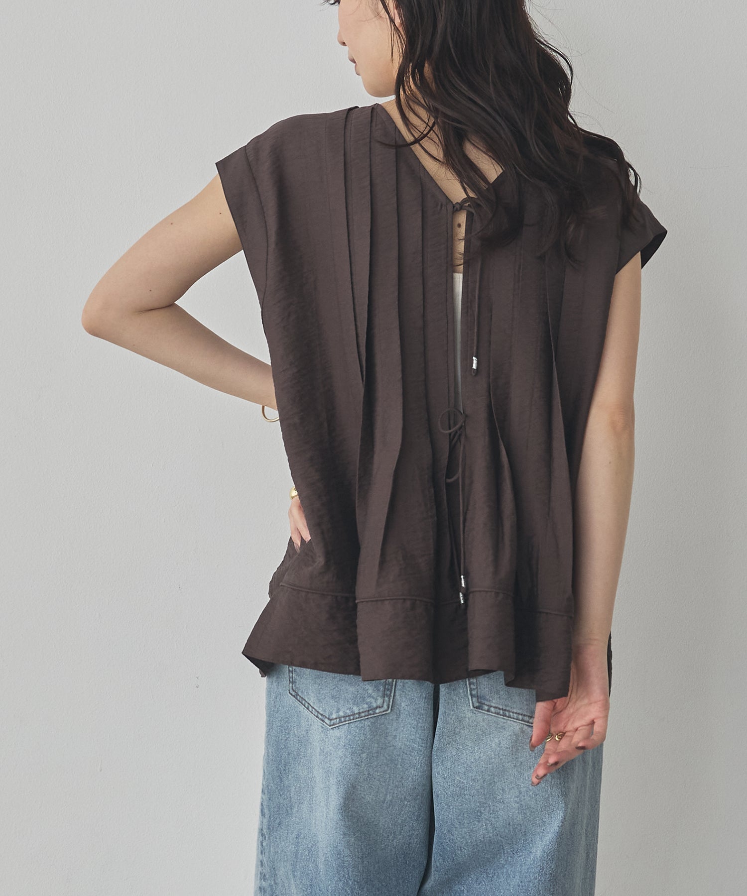 PARACHUTE FABRIC 2WAY TUCK BLOUSE