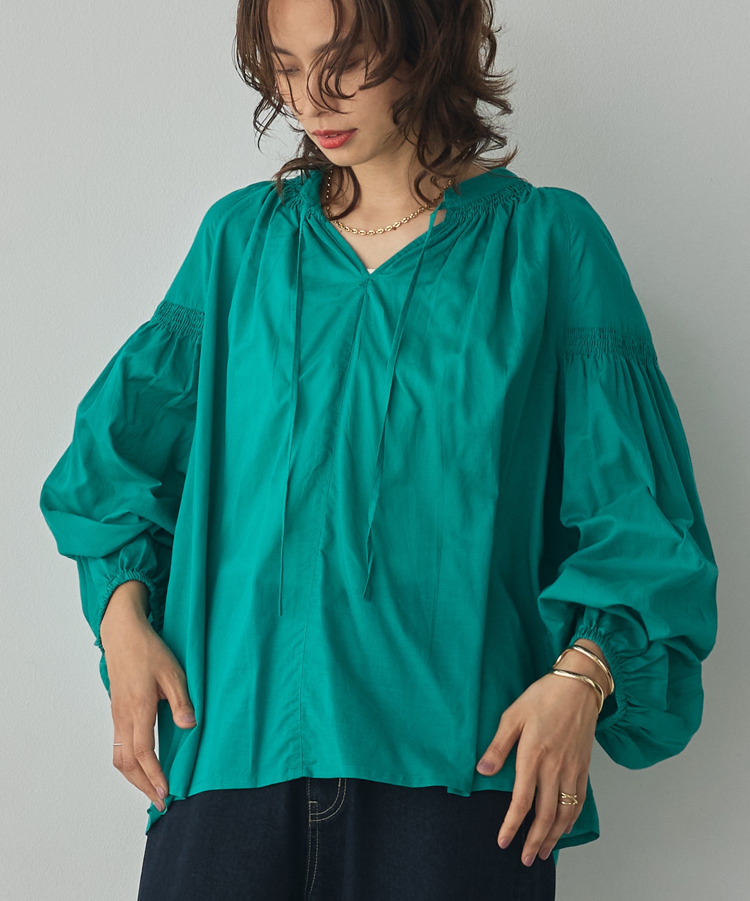 SUSHIBOYL SMOCKED GATHERED BLOUSE
