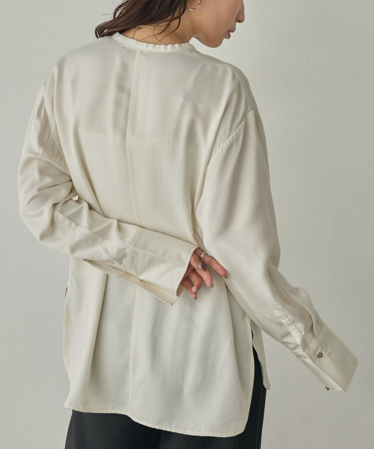 CUPRA-LIKE HENLEY-NECK SHIRT