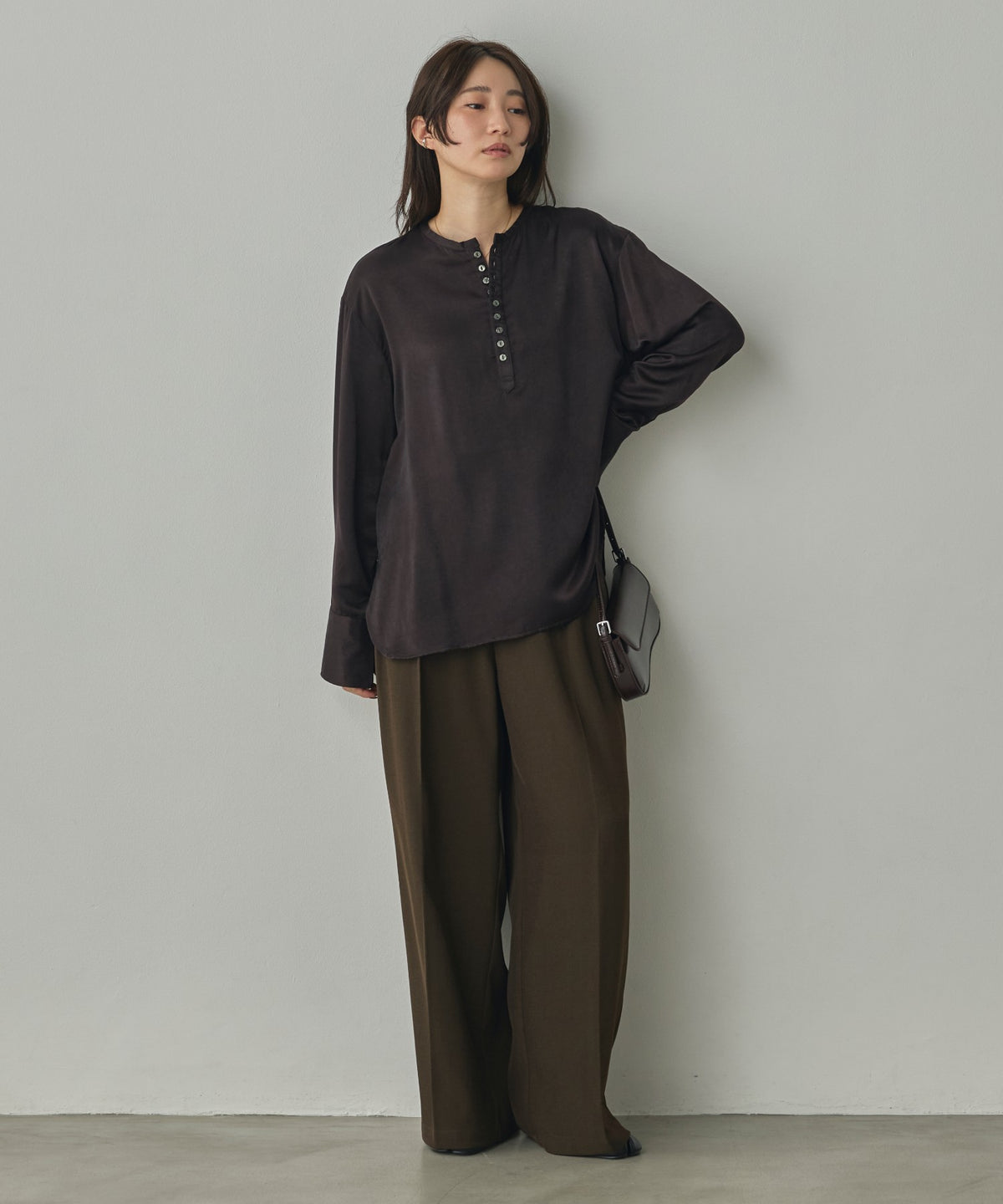 CUPRA-LIKE HENLEY-NECK SHIRT
