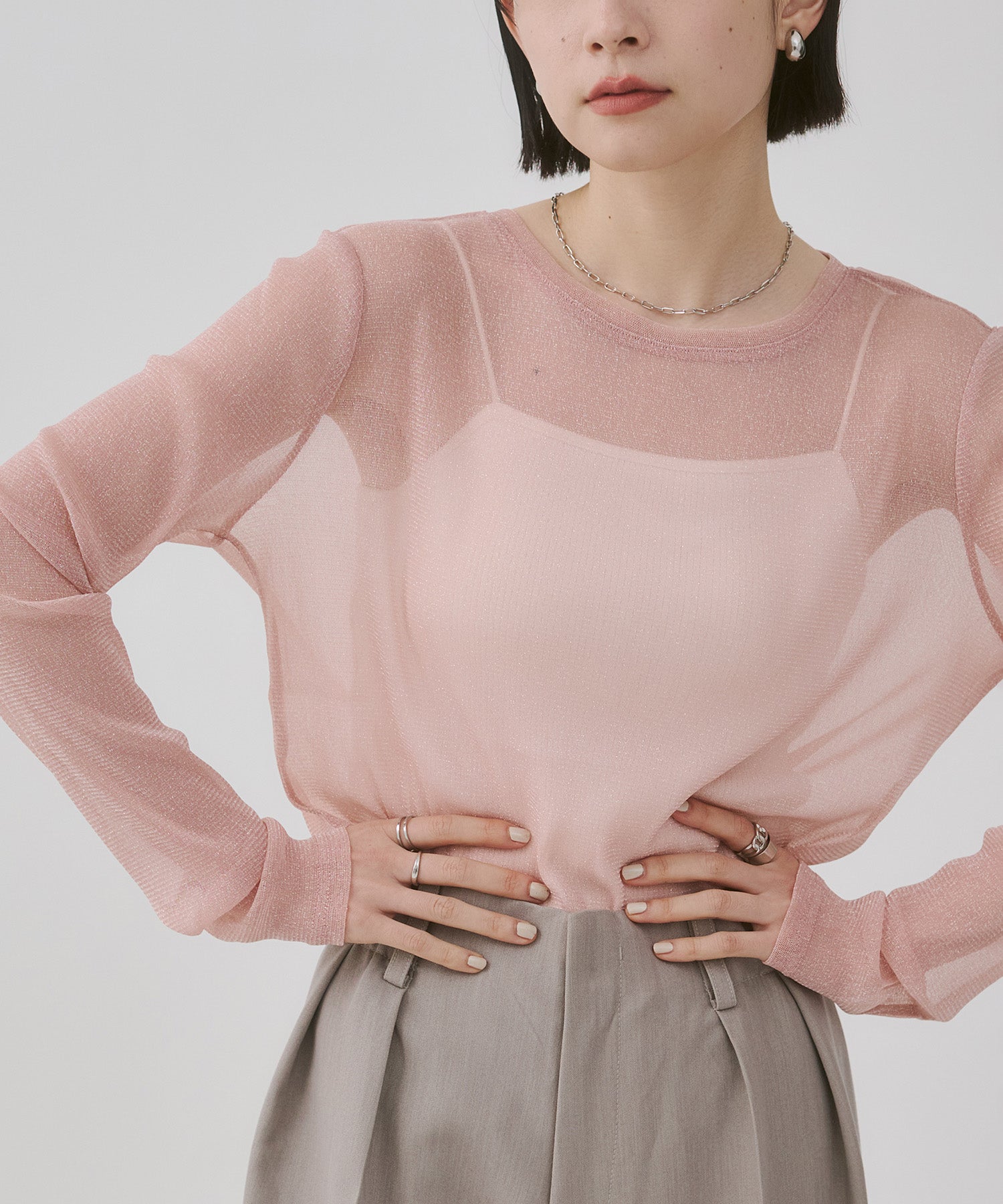 ラメシアークルーネックトップス