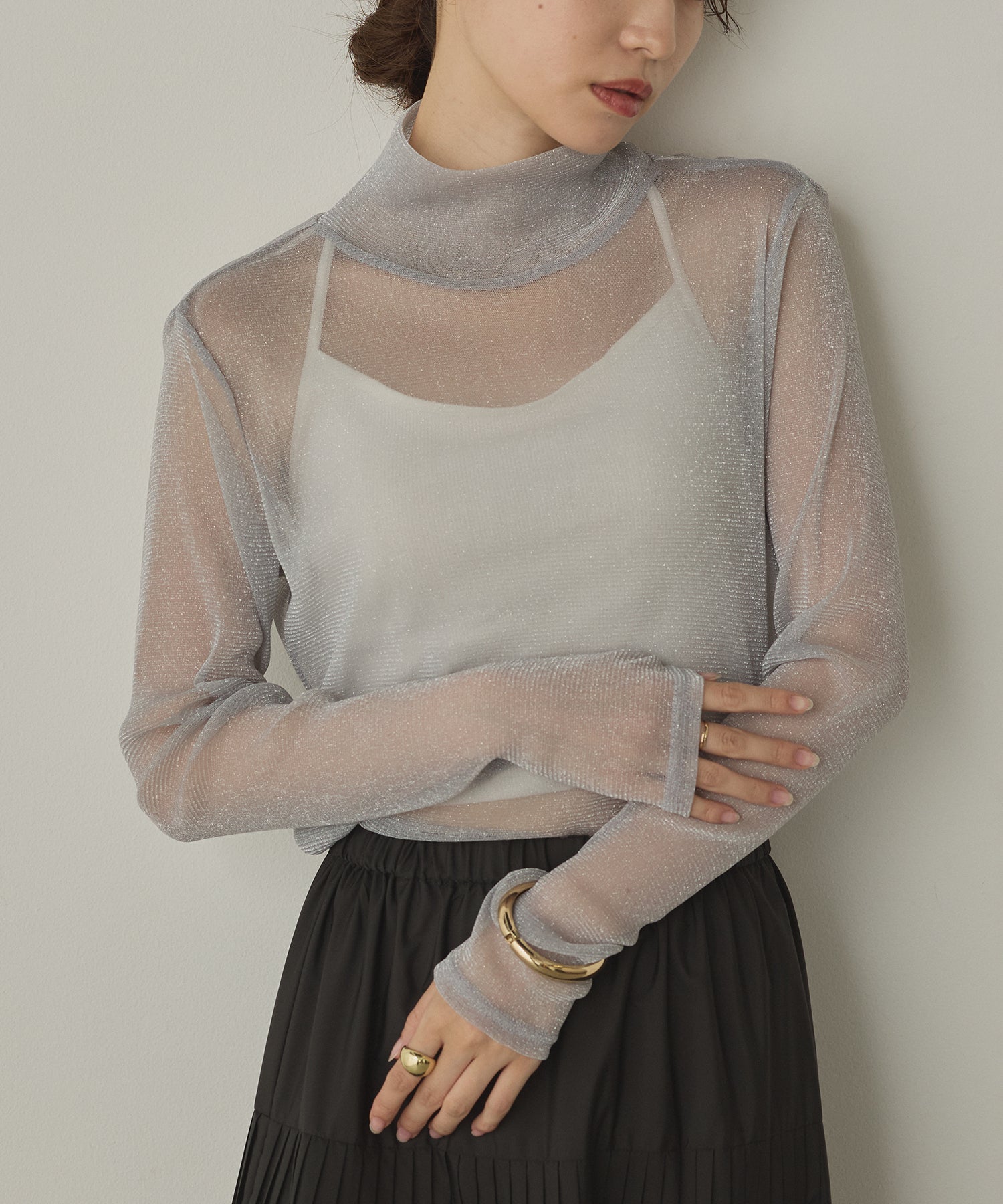 【新色追加】ラメシアー ハイネックトップス