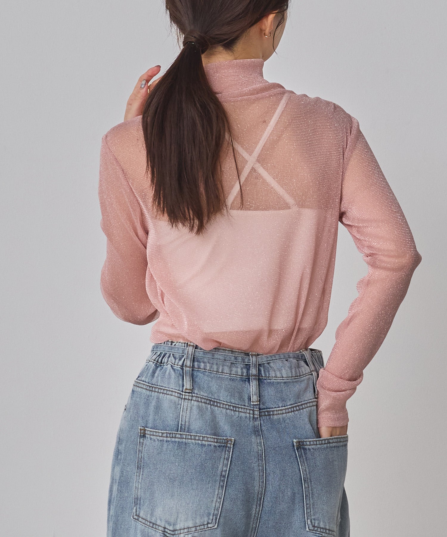 【新色追加】ラメシアー ハイネックトップス