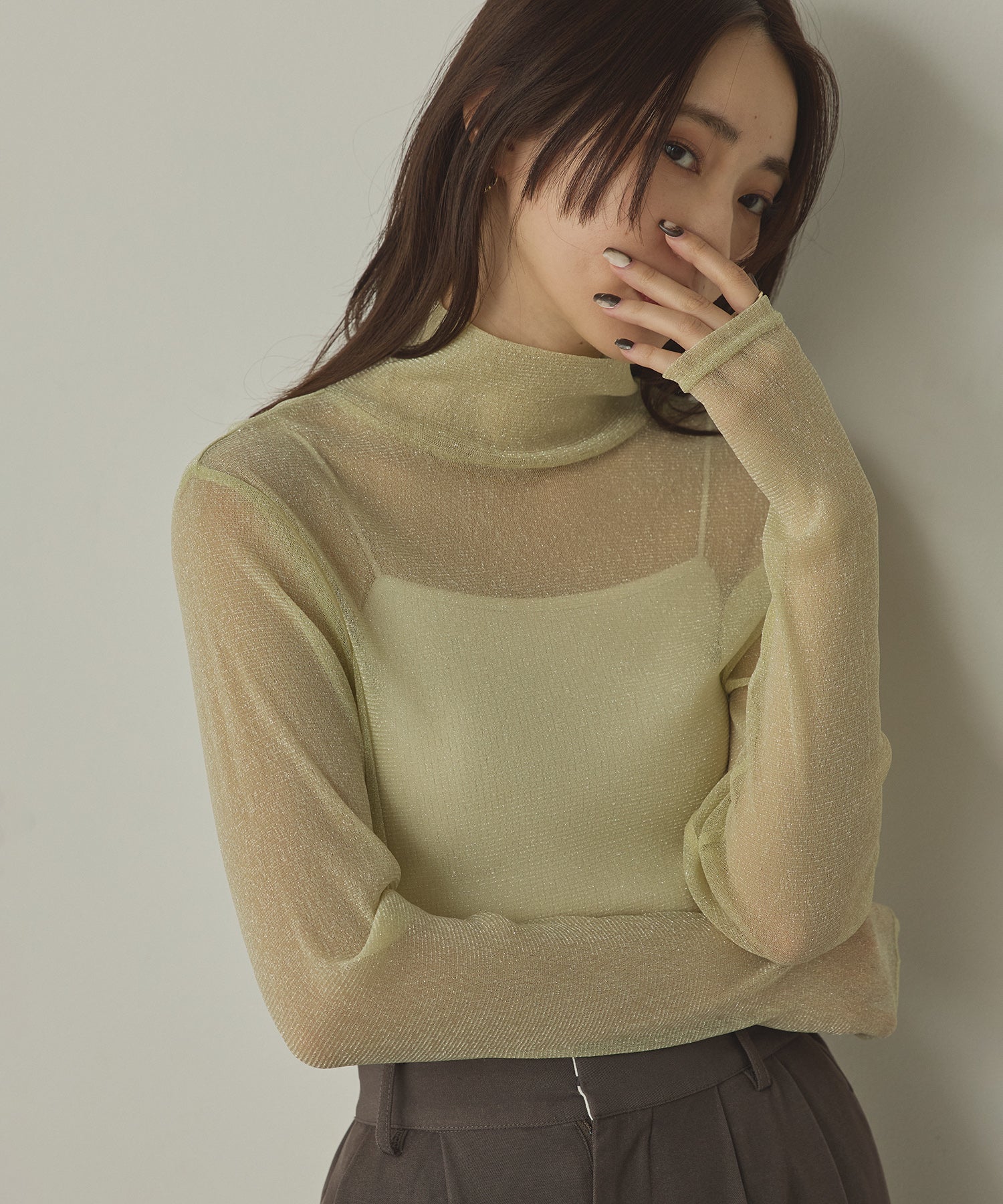 【新色追加】ラメシアー ハイネックトップス