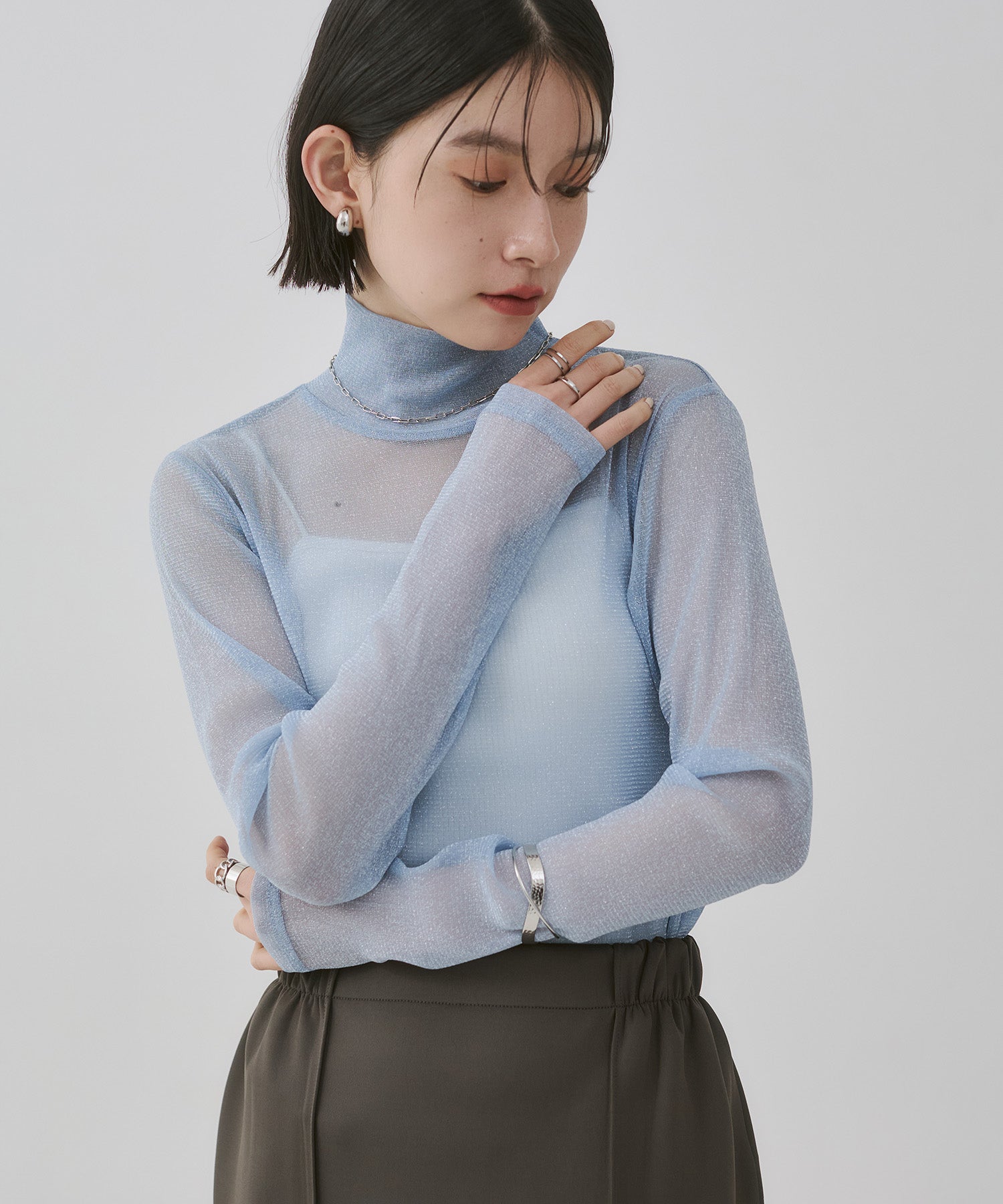 【新色追加】ラメシアー ハイネックトップス