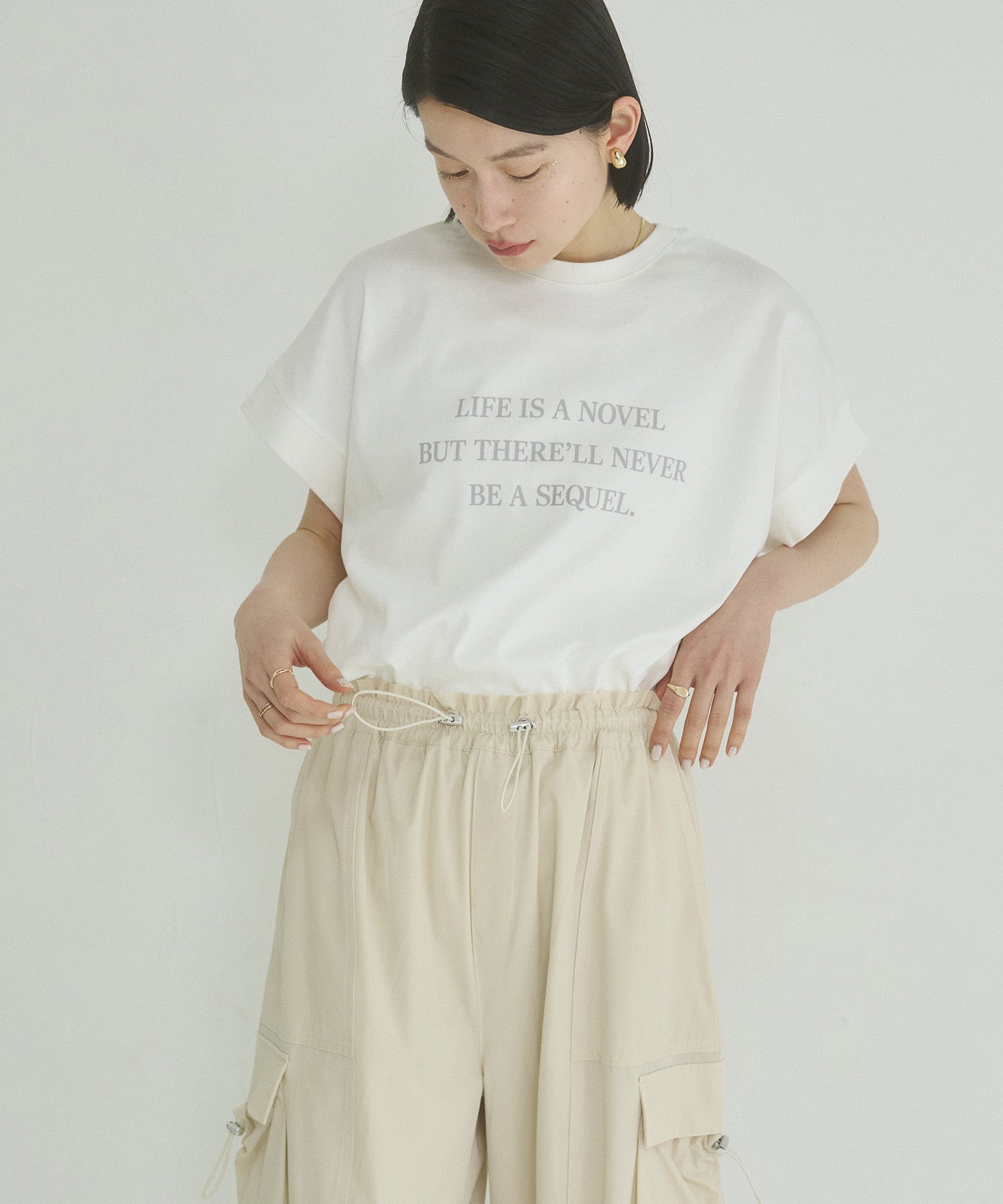 紫外線変化 ロゴTシャツ