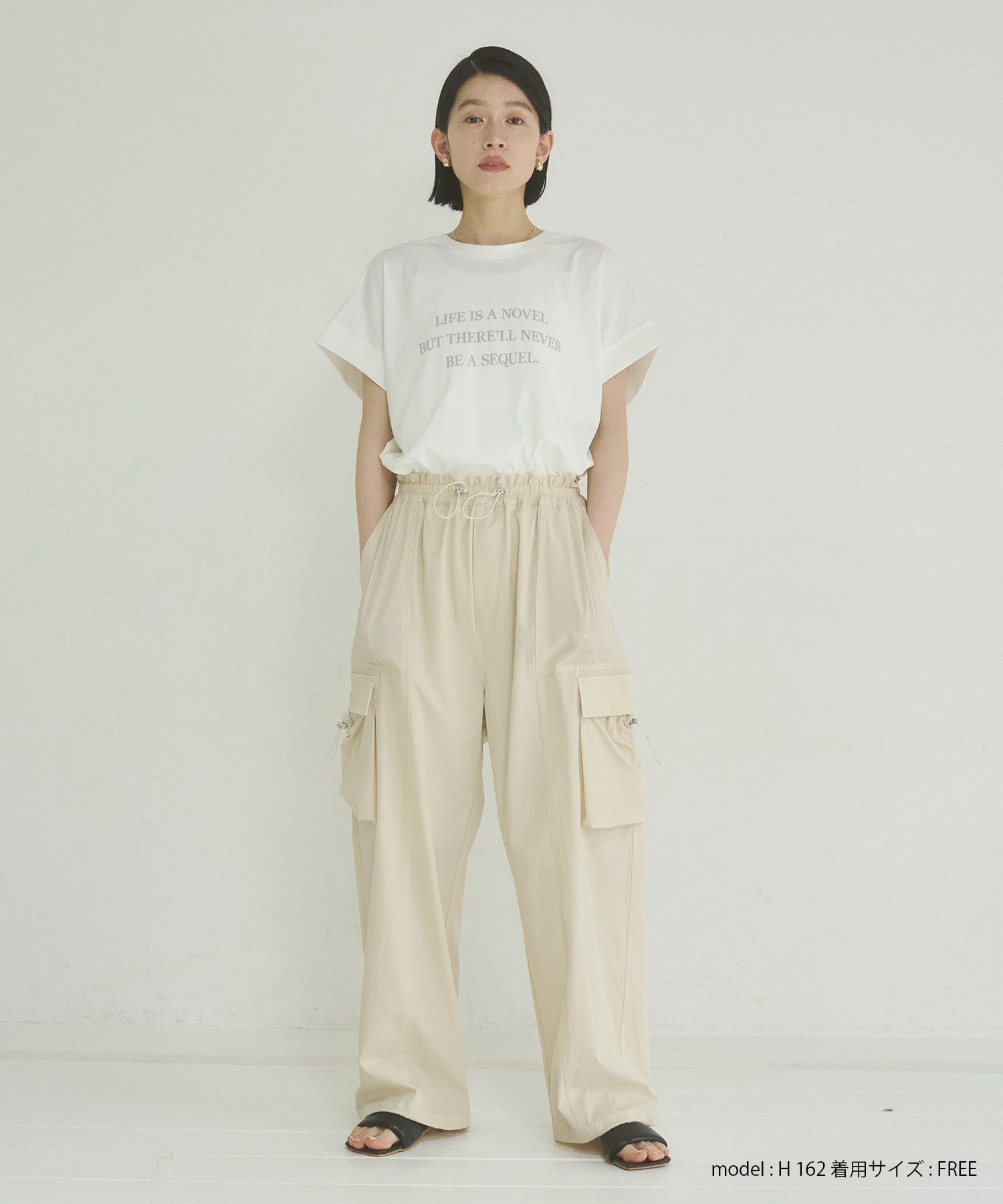 紫外線変化 ロゴTシャツ