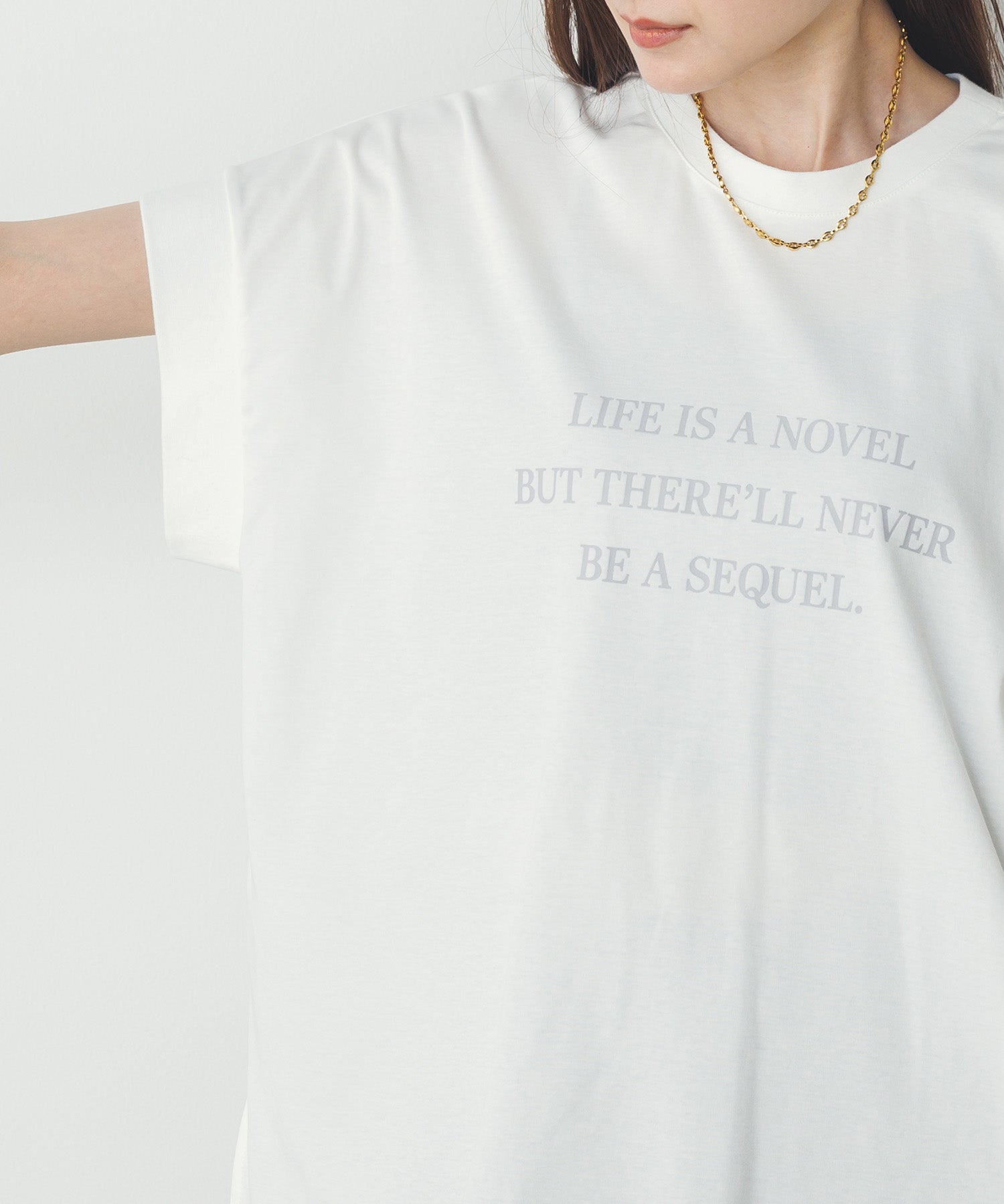 紫外線変化 ロゴTシャツ