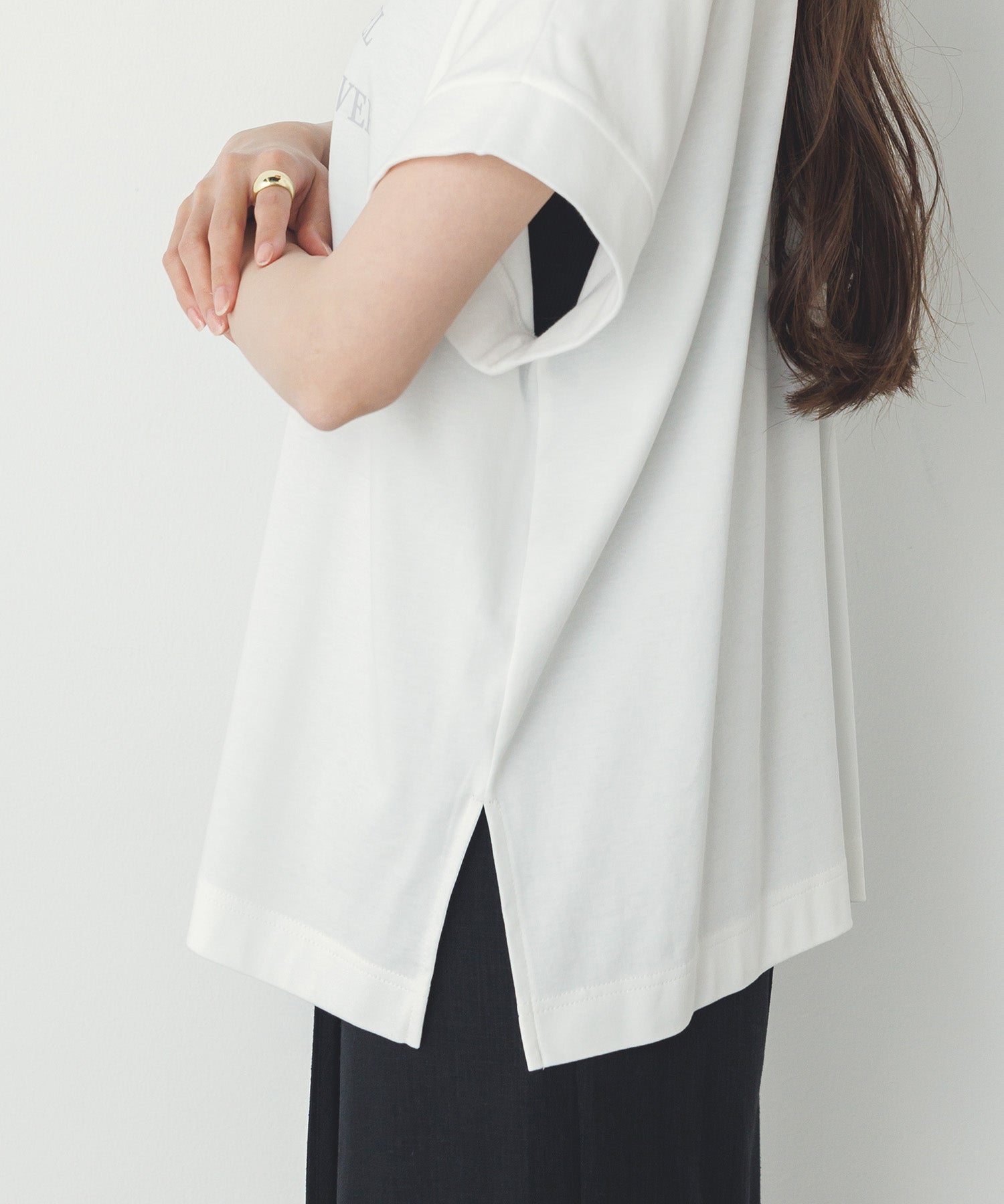 紫外線変化 ロゴTシャツ