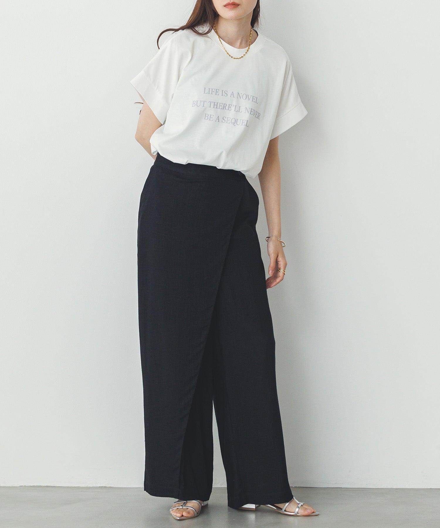 紫外線変化 ロゴTシャツ