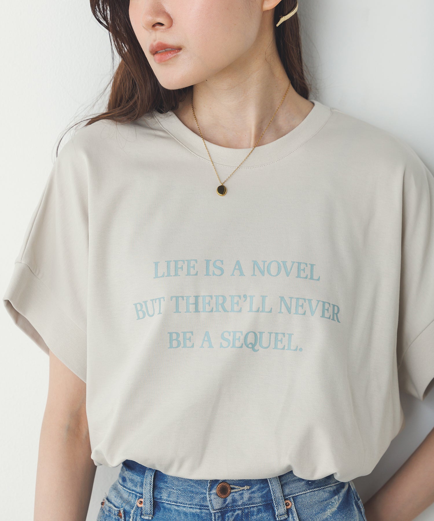 紫外線変化 ロゴTシャツ