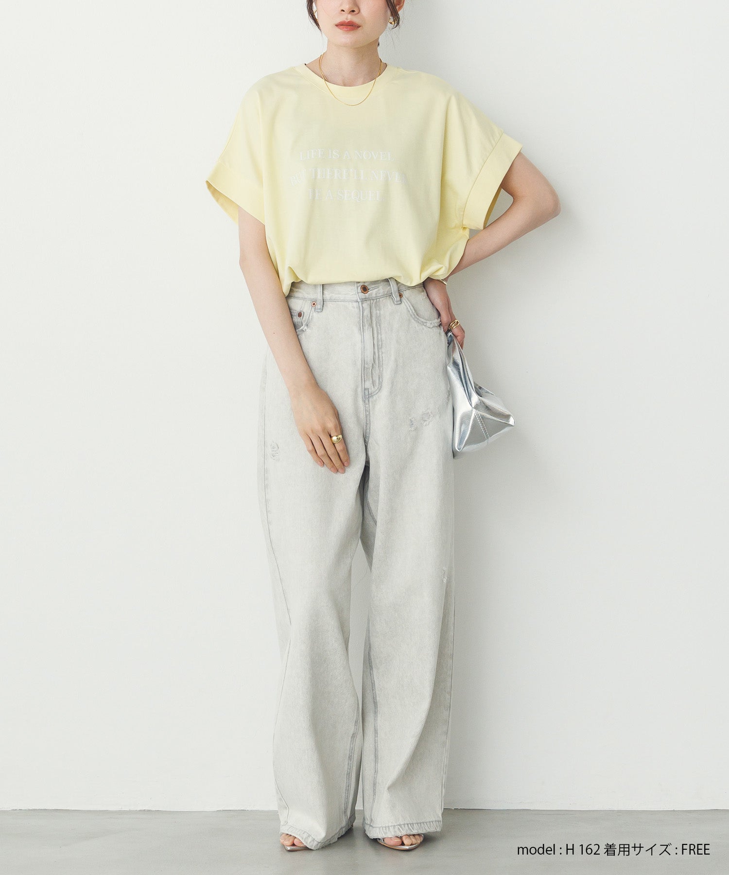 紫外線変化 ロゴTシャツ