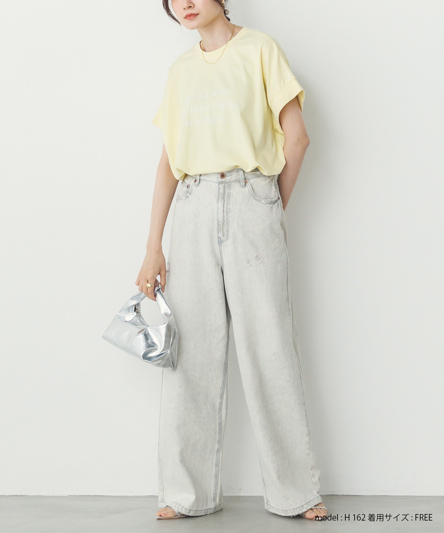 紫外線変化 ロゴTシャツ