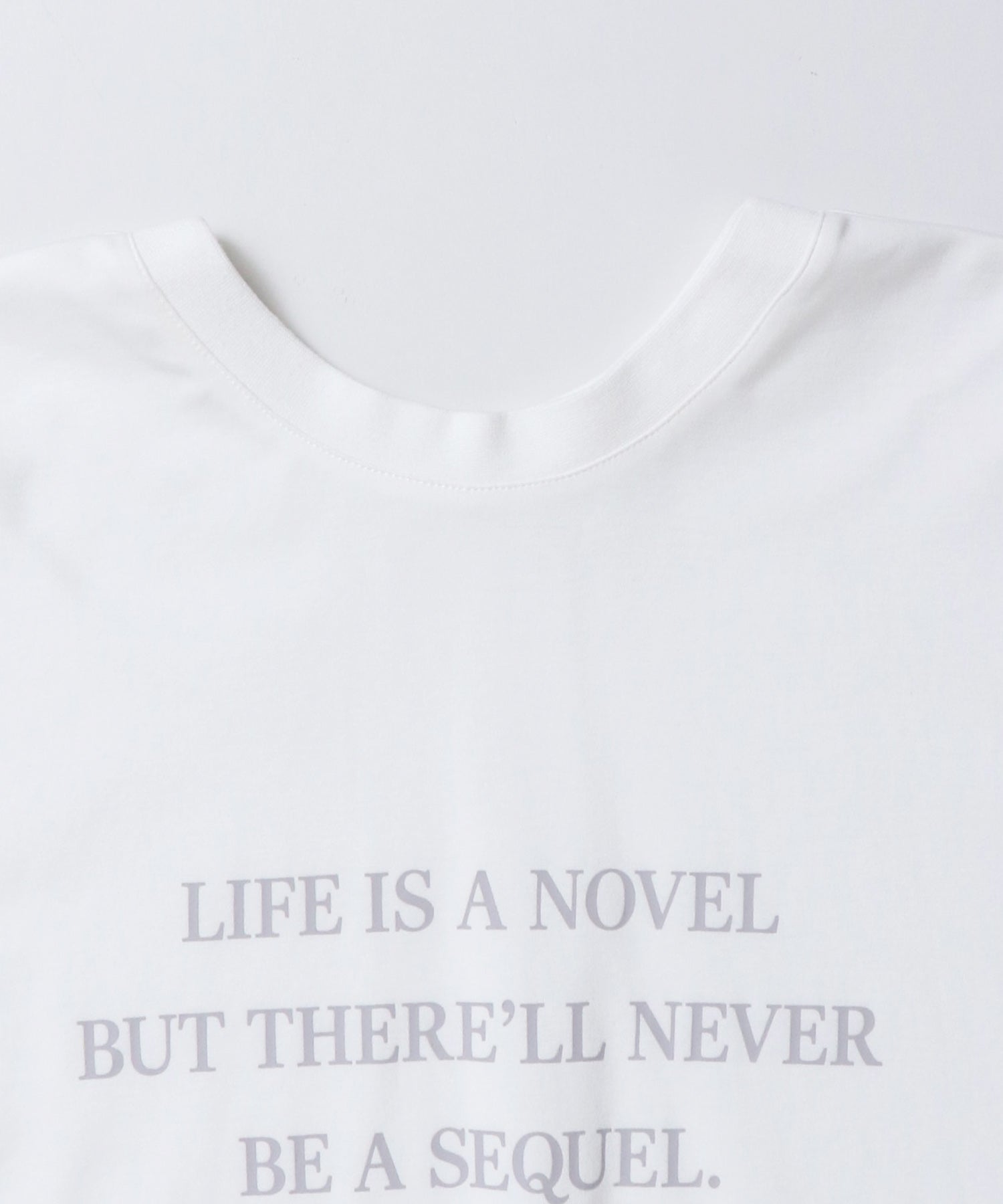 紫外線変化 ロゴTシャツ