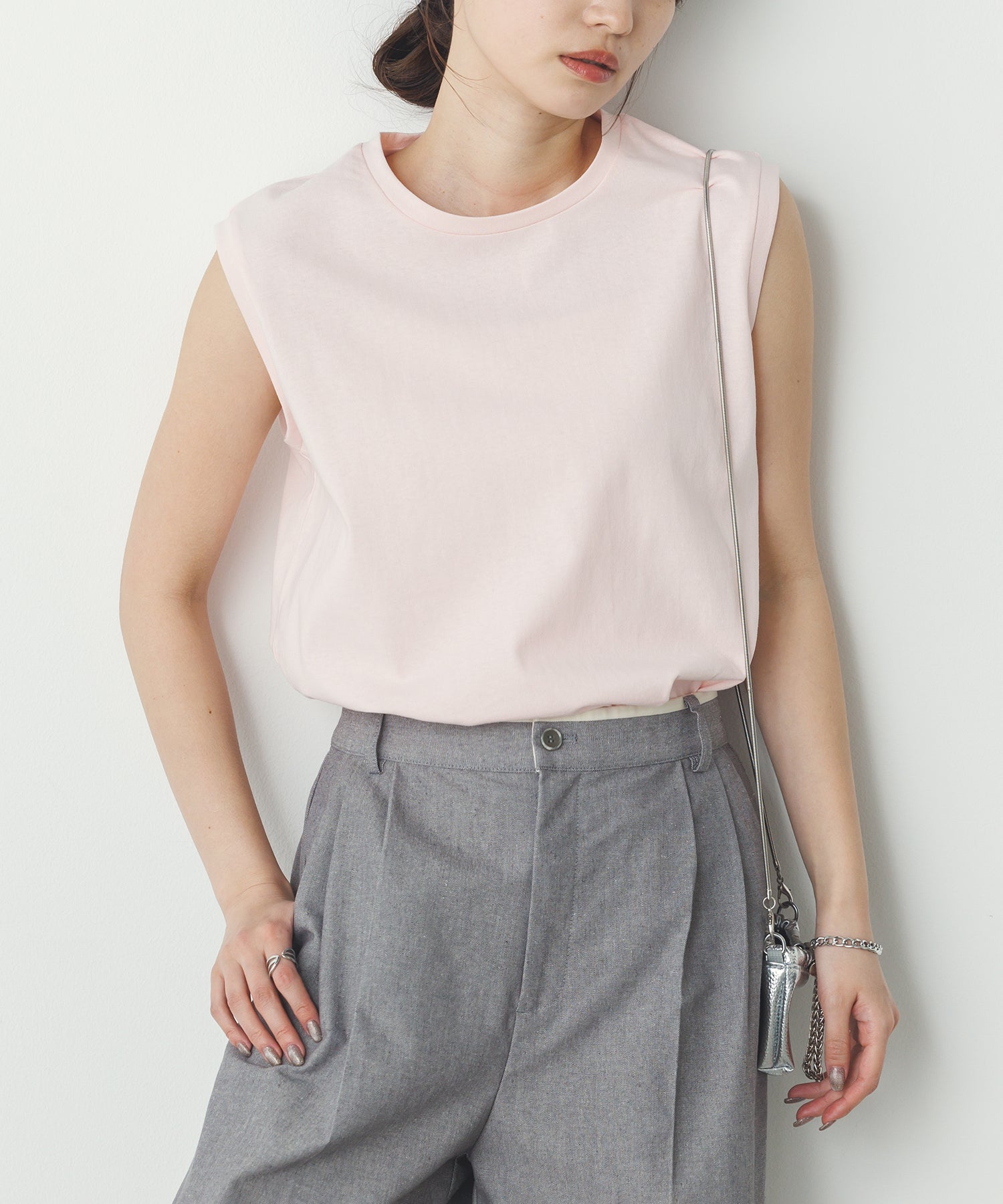 【新色追加】ベーシックノースリーブトップス