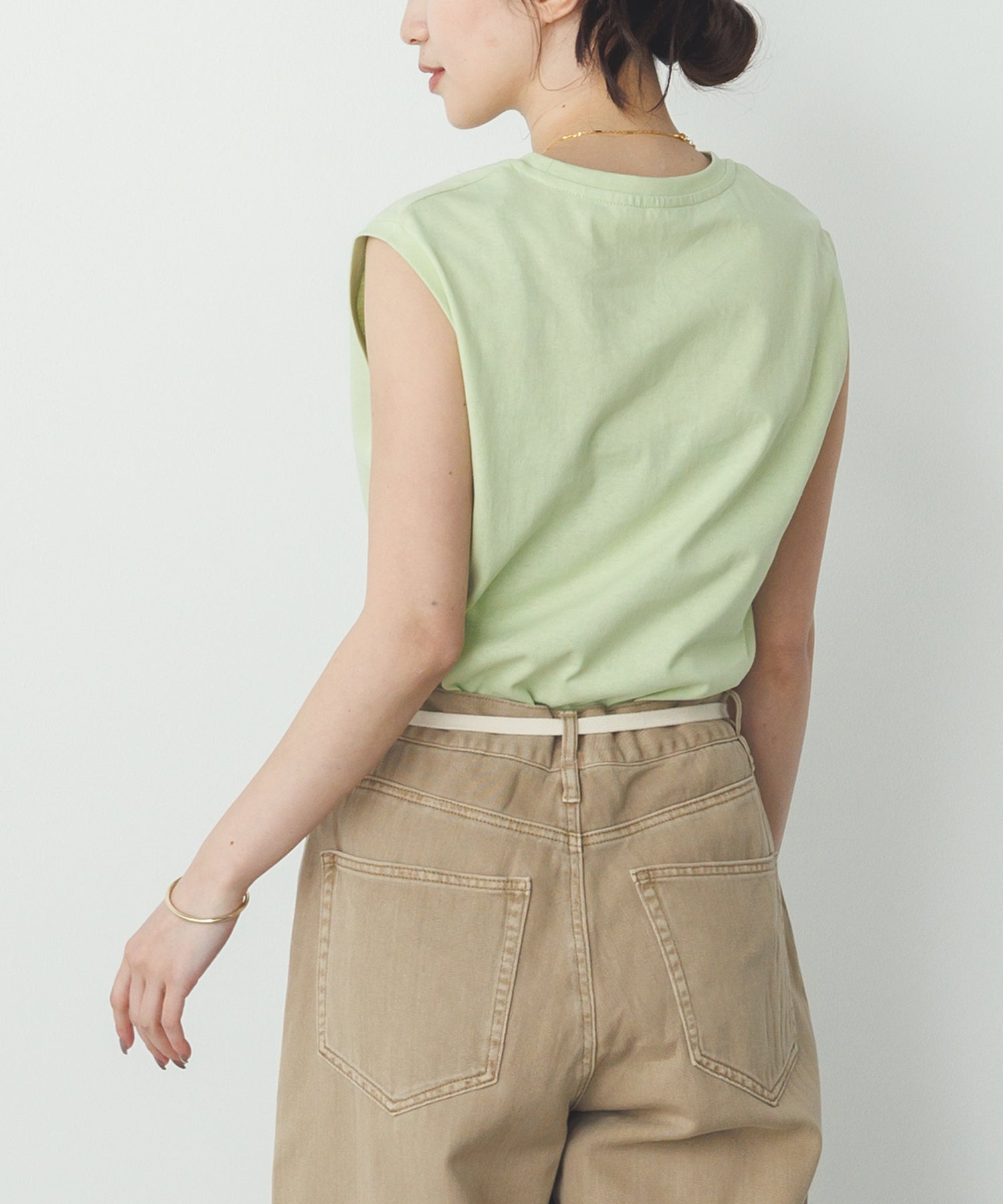 【新色追加】ベーシックノースリーブトップス