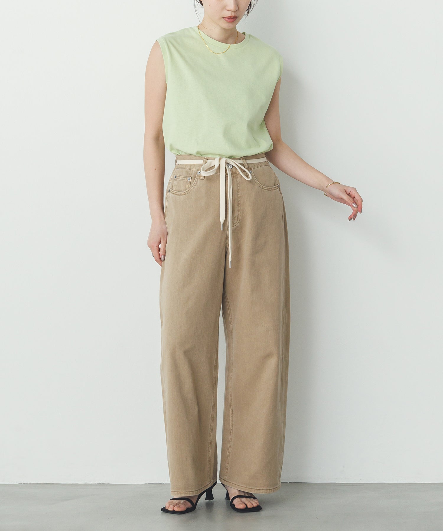 【新色追加】ベーシックノースリーブトップス