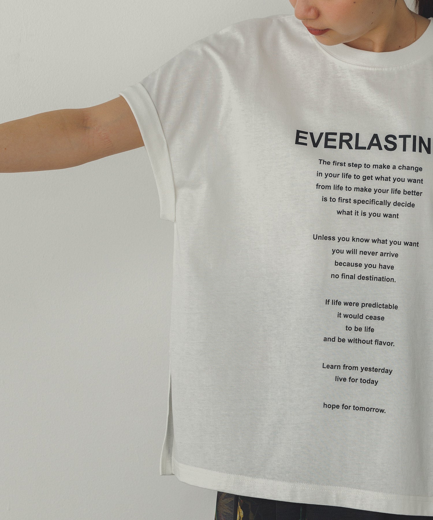 前後2WAY ロゴプリントTシャツ