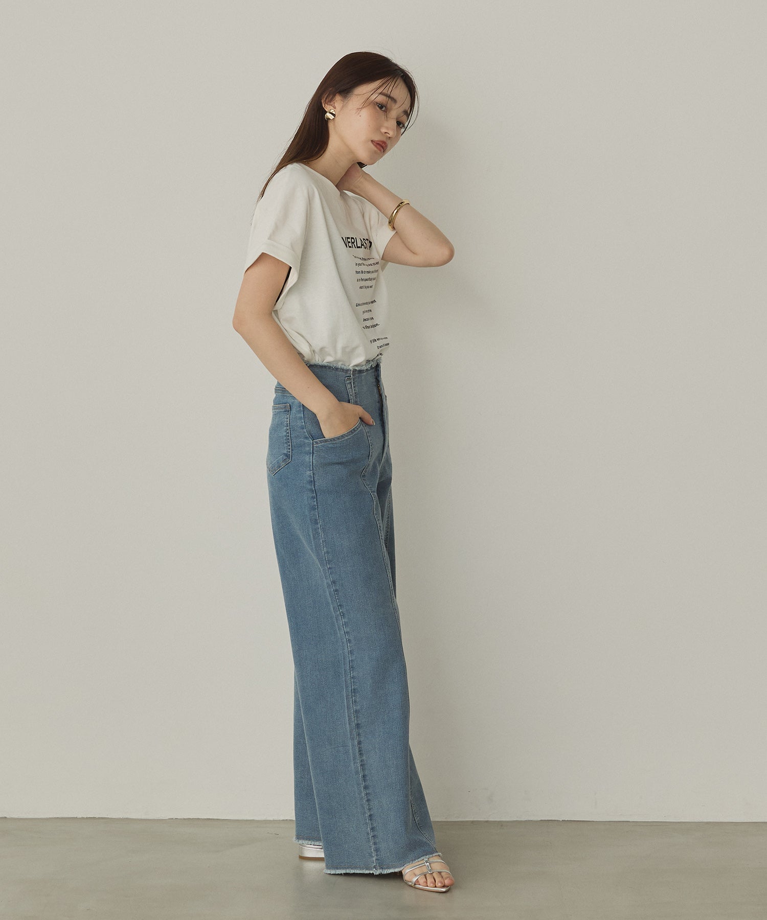 前後2WAY ロゴプリントTシャツ