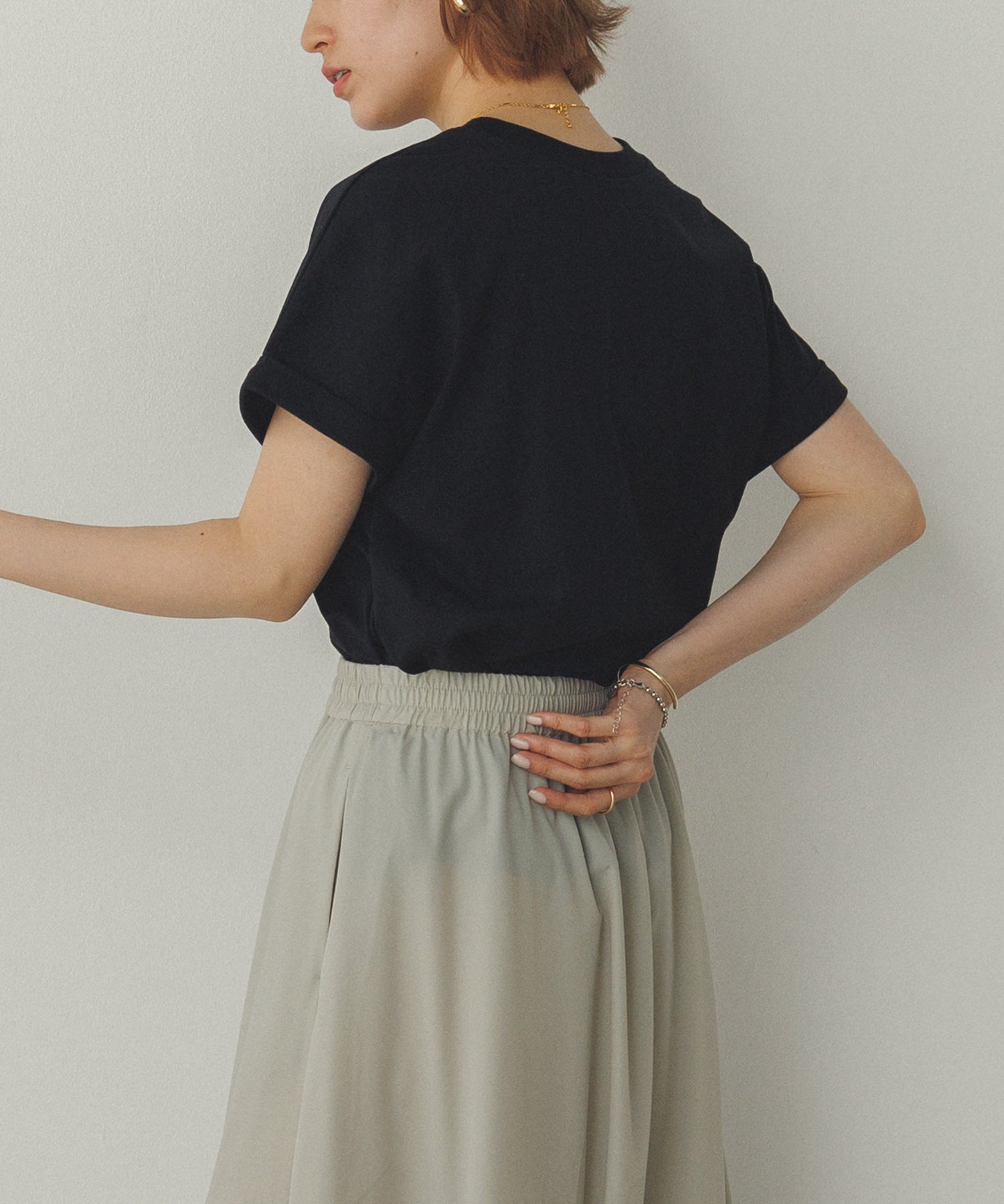 前後2WAY ロゴプリントTシャツ