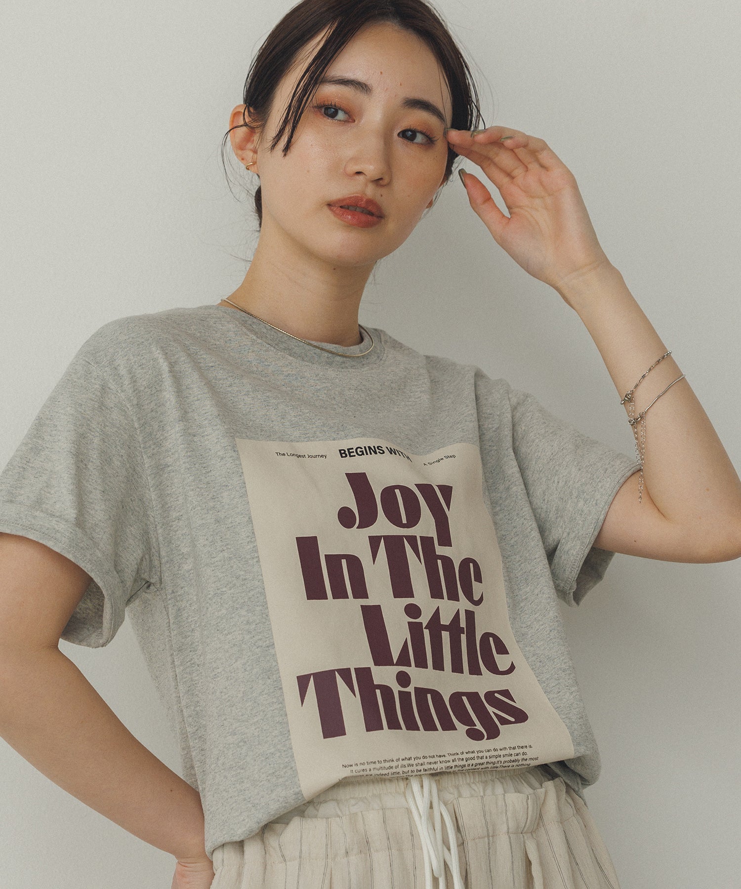 半袖 ロゴプリントTシャツ