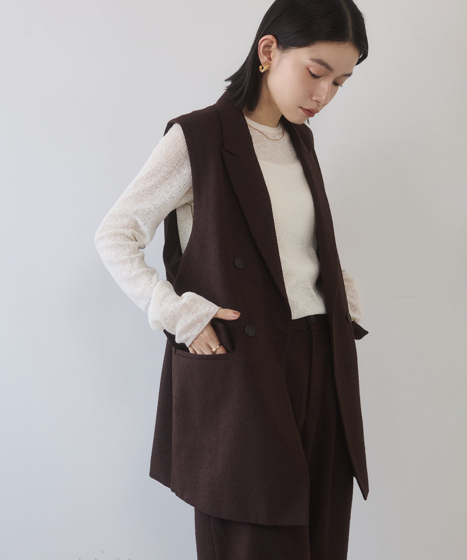 BICOLOR MELLOW SHEER TOPS