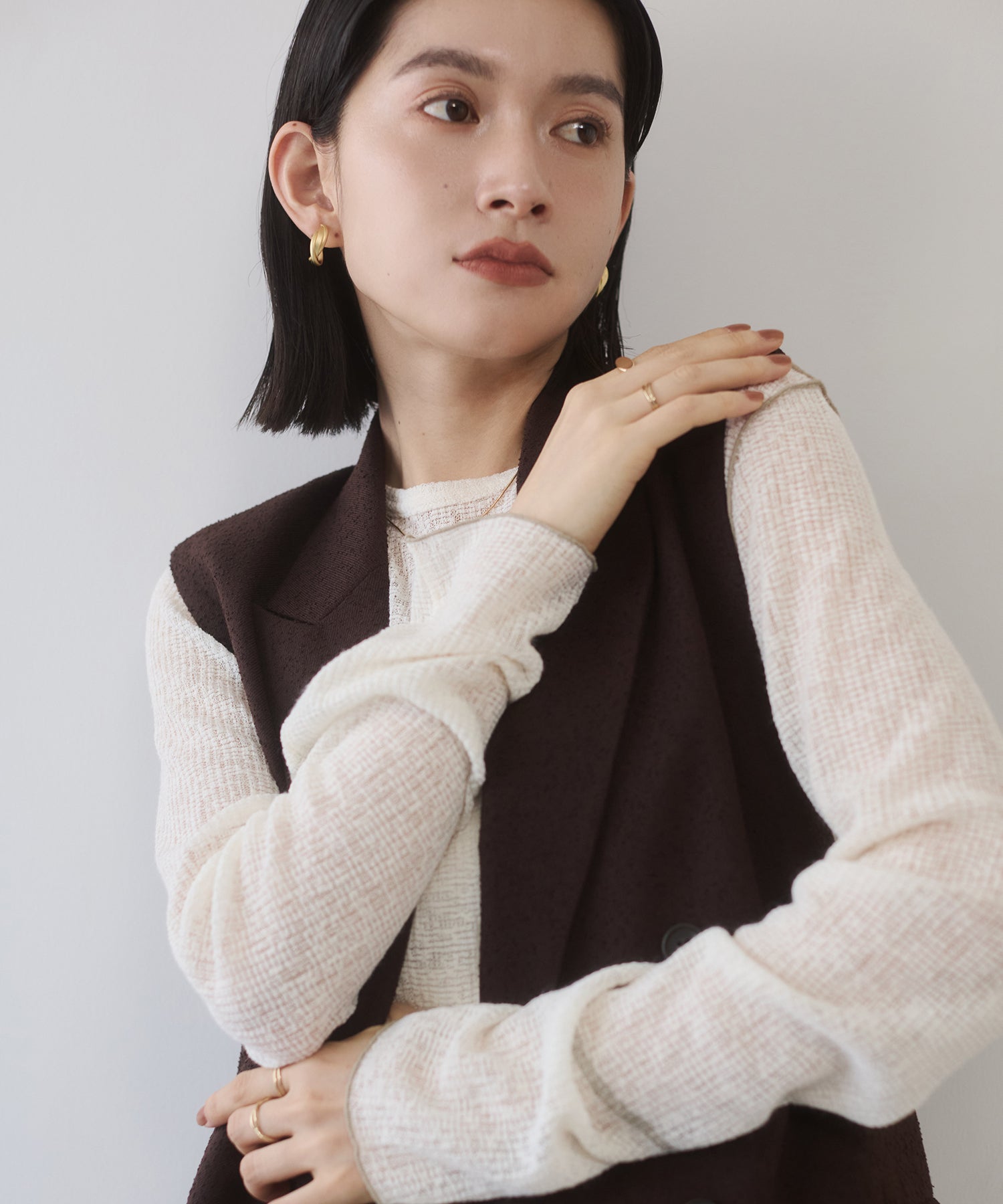 BICOLOR MELLOW SHEER TOPS