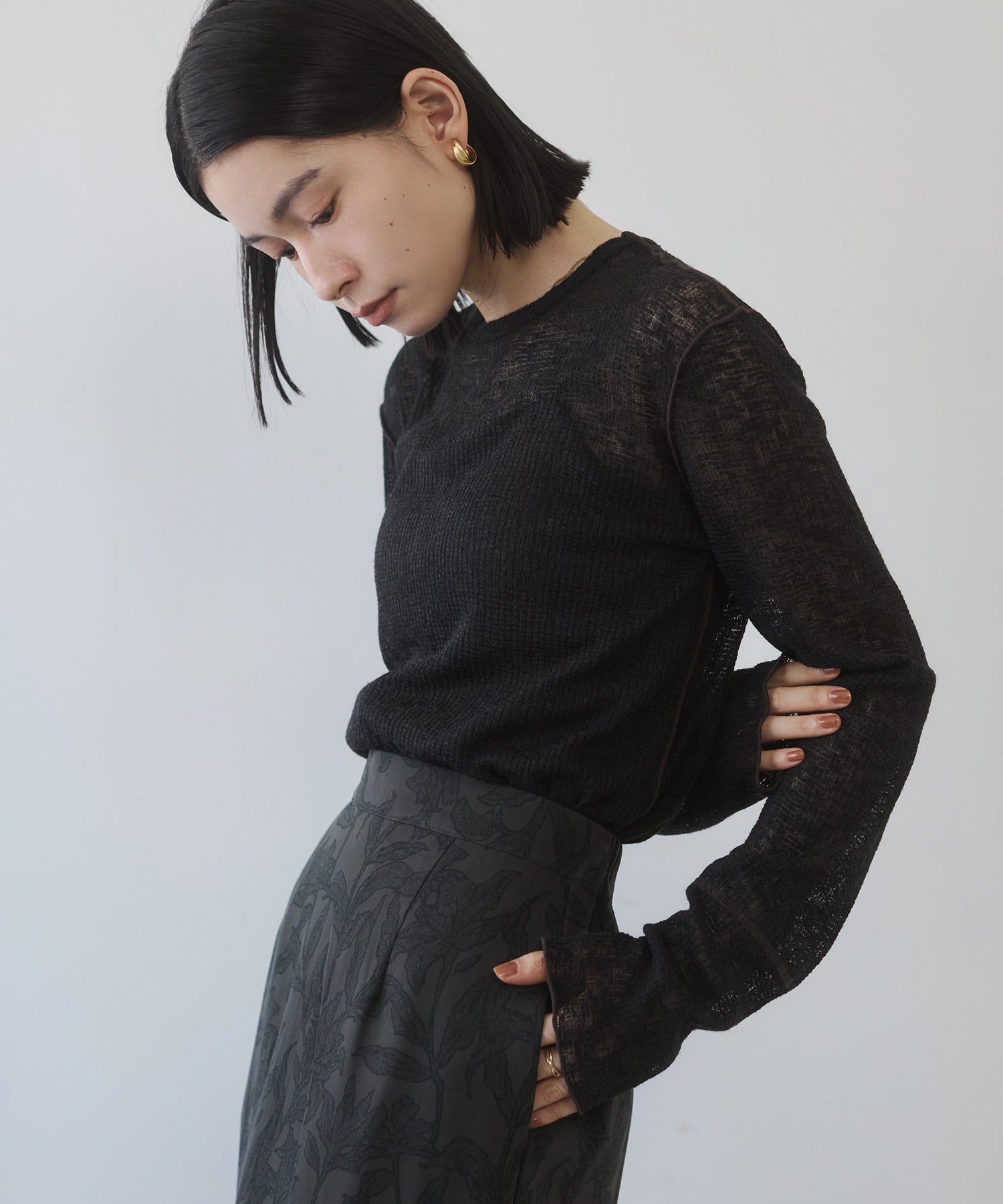 BICOLOR MELLOW SHEER TOPS
