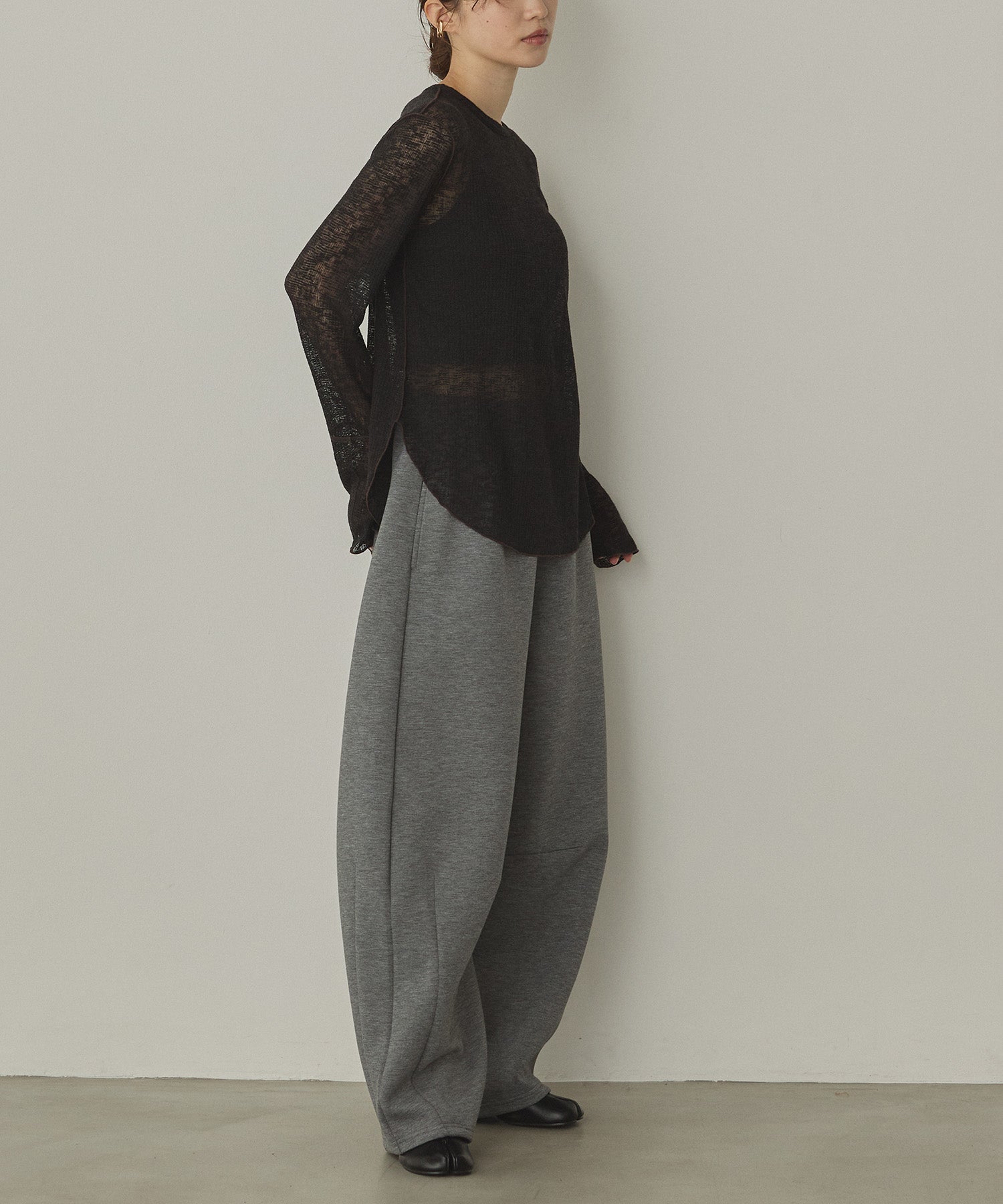 BICOLOR MELLOW SHEER TOPS