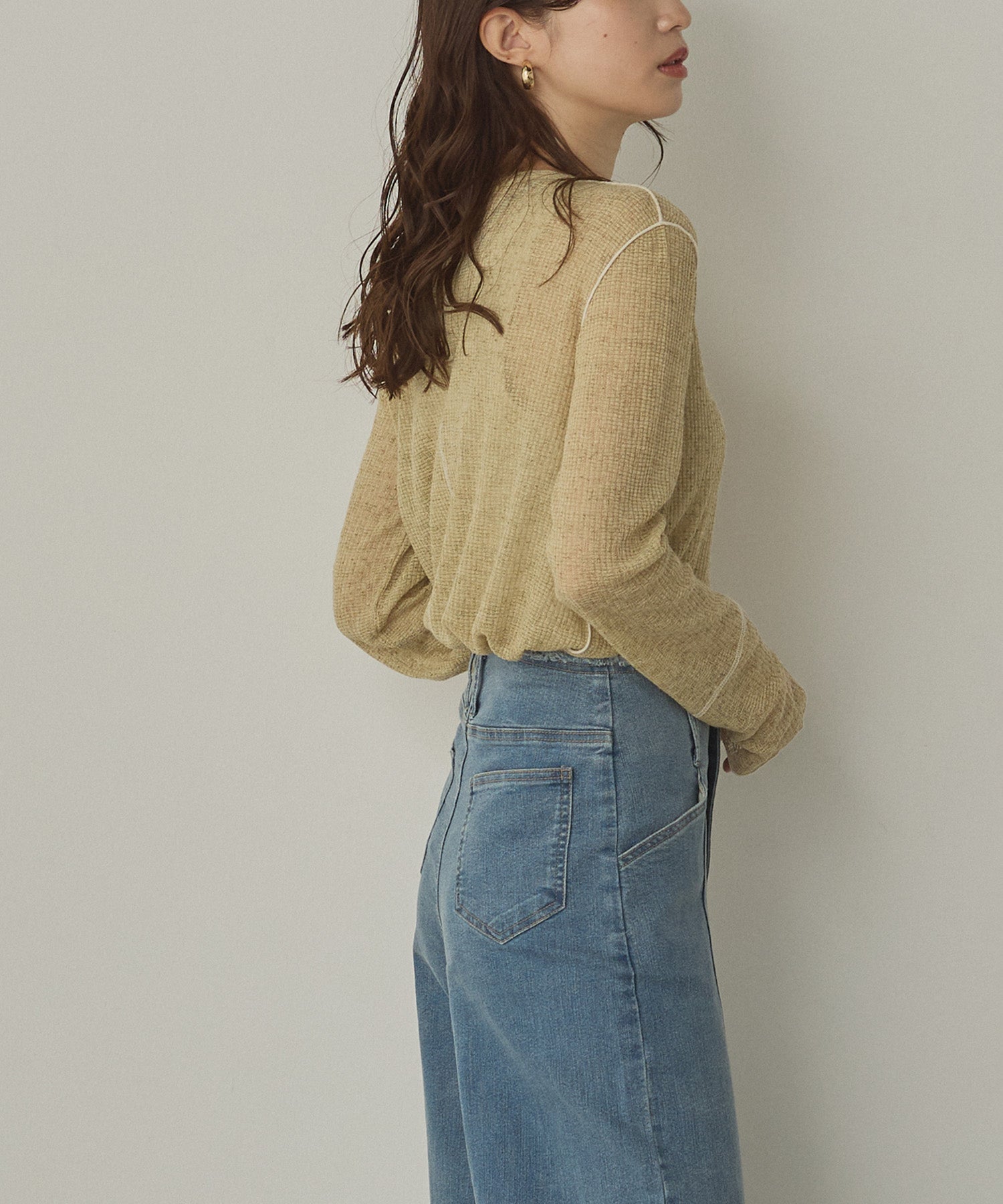 BICOLOR MELLOW SHEER TOPS