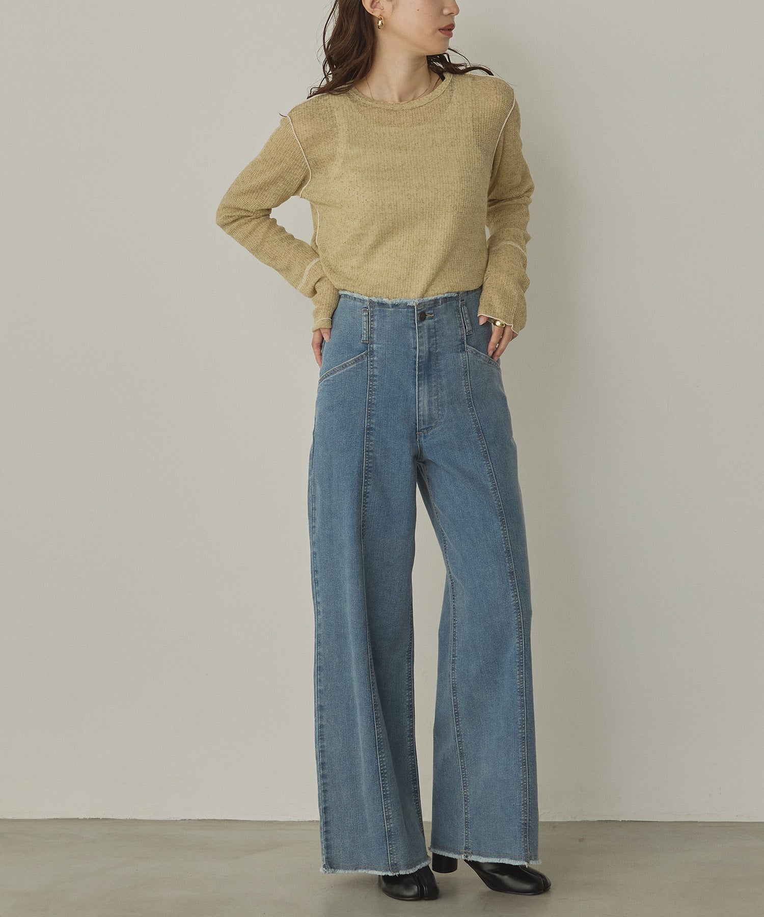BICOLOR MELLOW SHEER TOPS