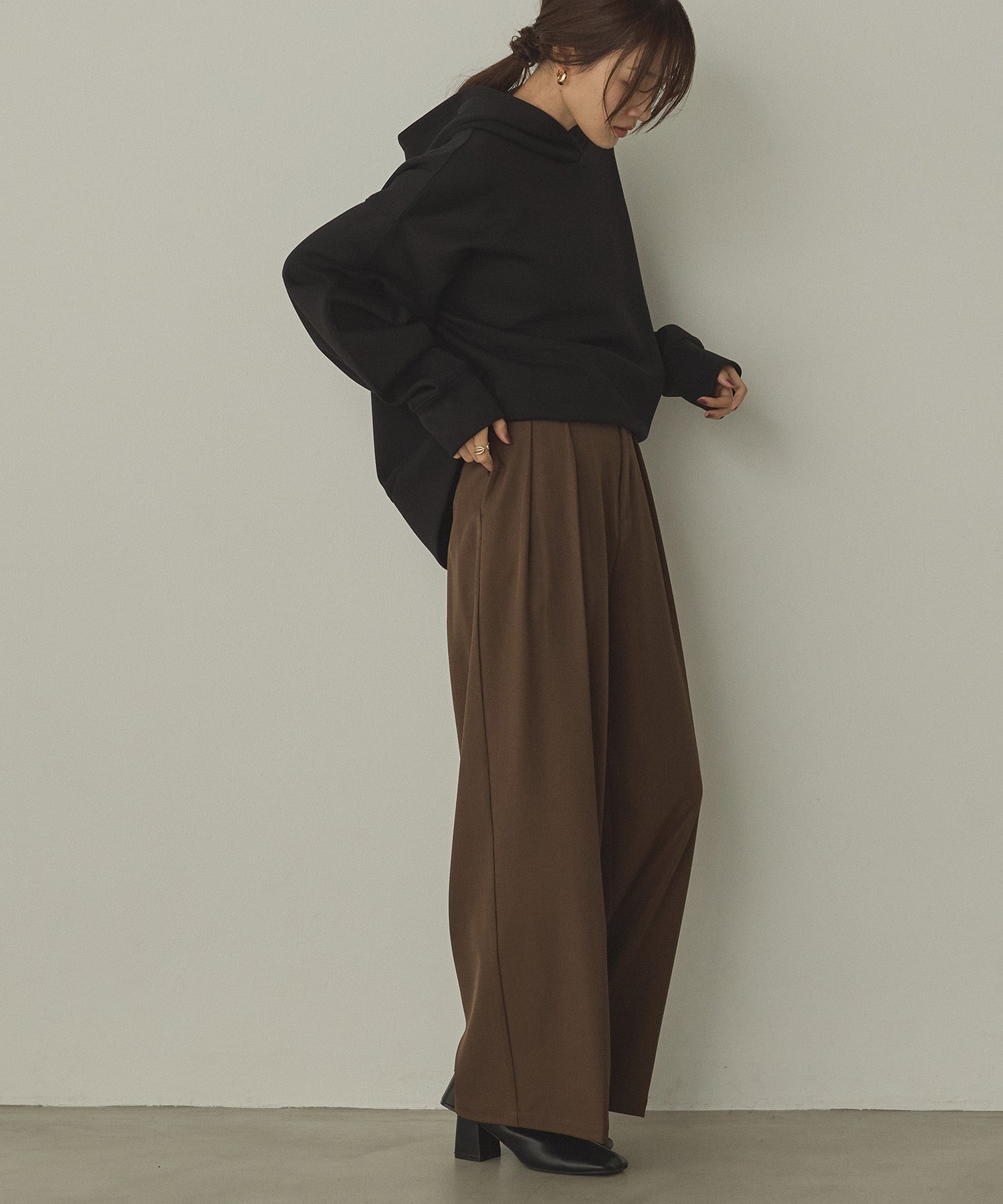 CARDBOARD COCOON SLEEVE HOODIE