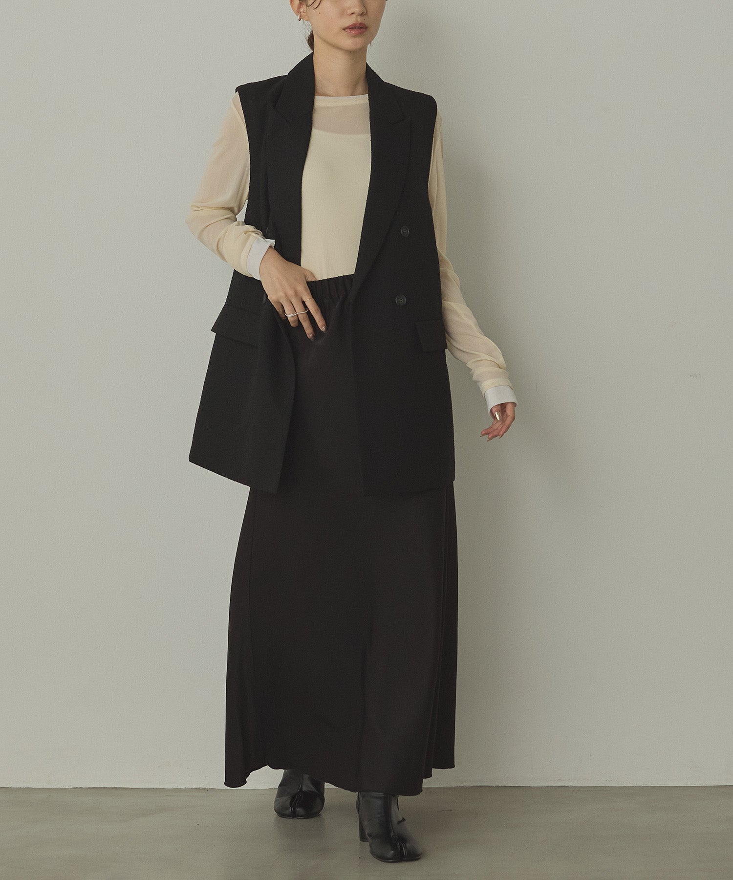 BICOLOR SHEER TOPS