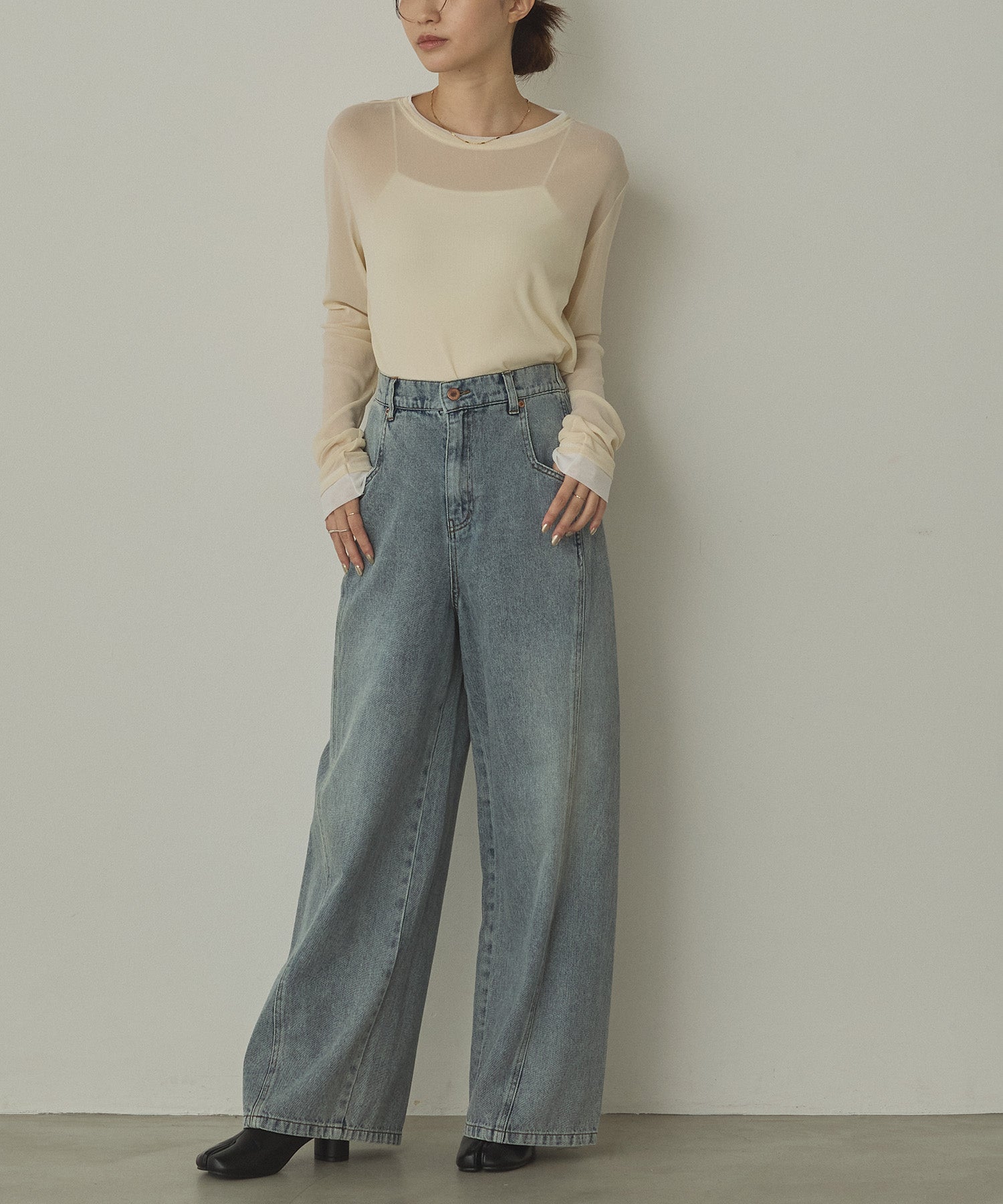 BICOLOR SHEER TOPS