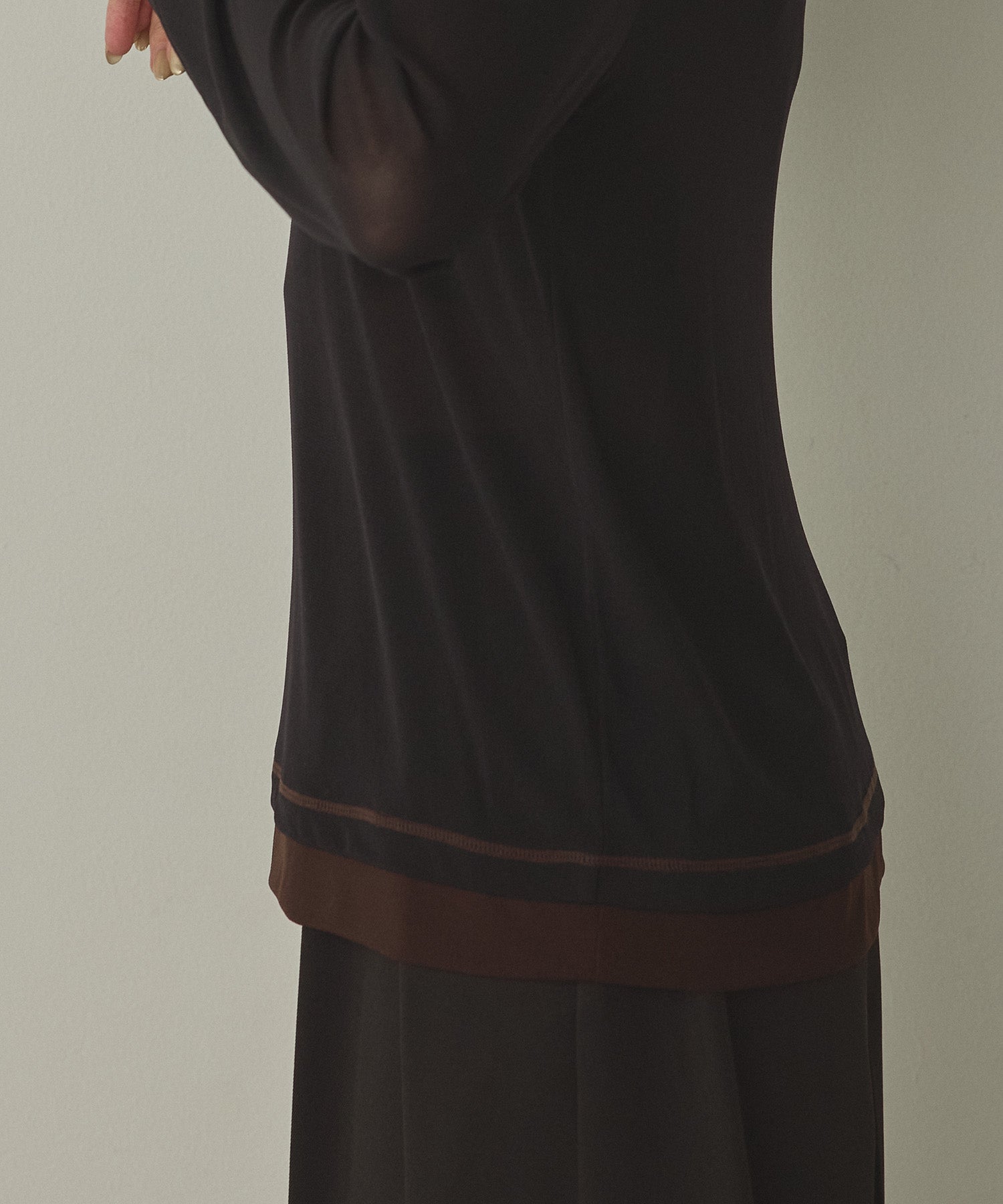 BICOLOR SHEER TOPS