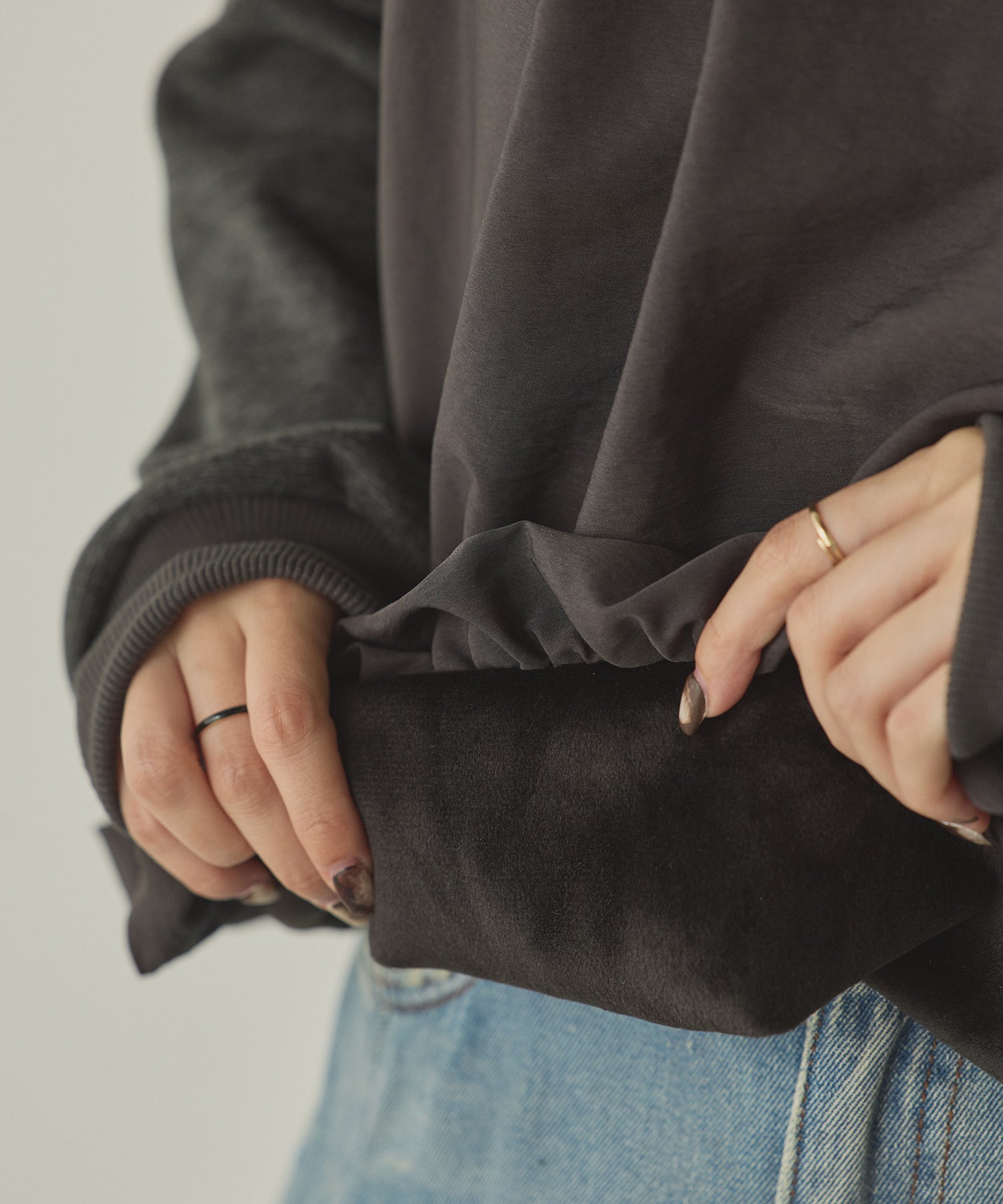 ベロアボンディング バルーンスウェット