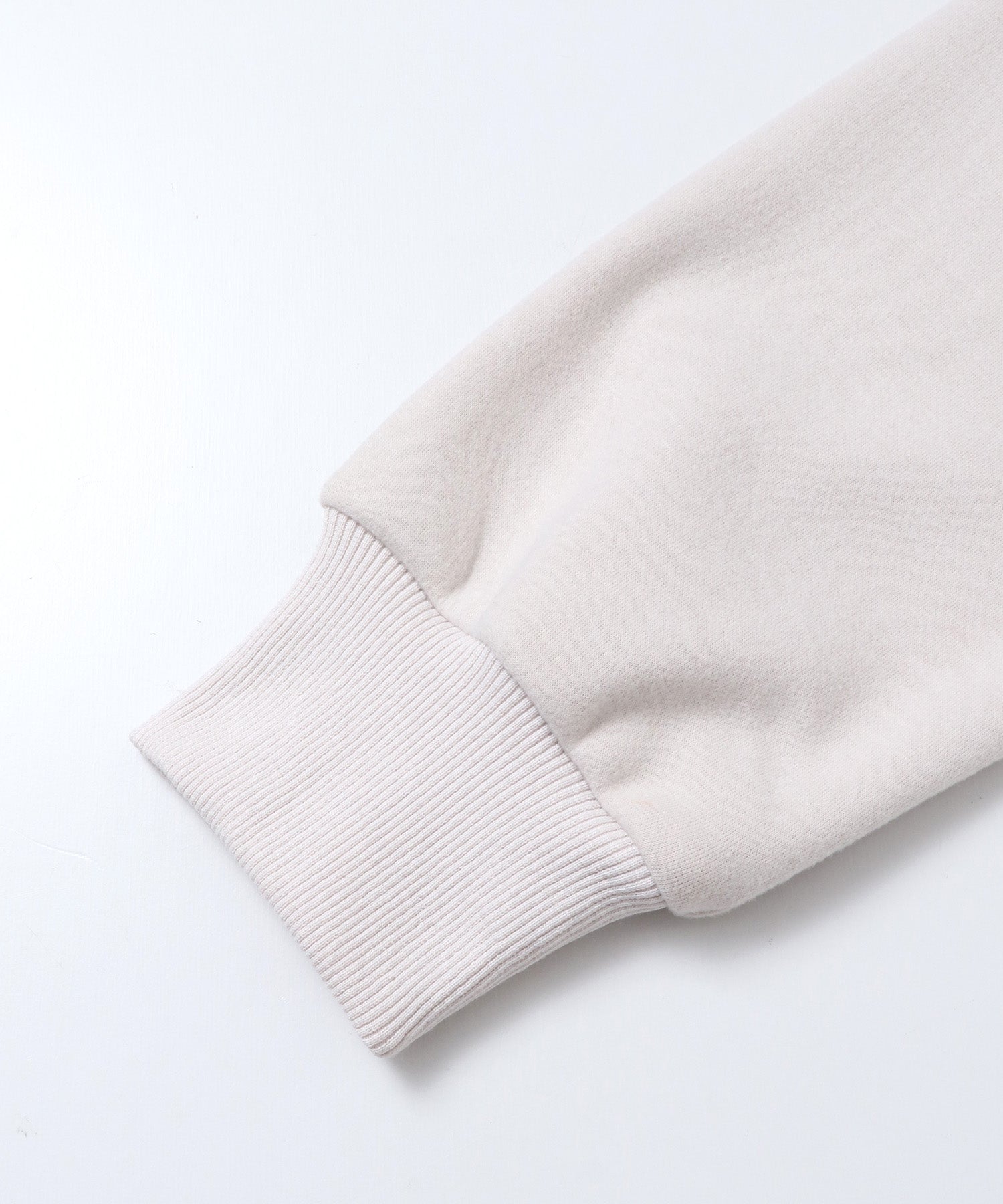 ベロアボンディング バルーンスウェット