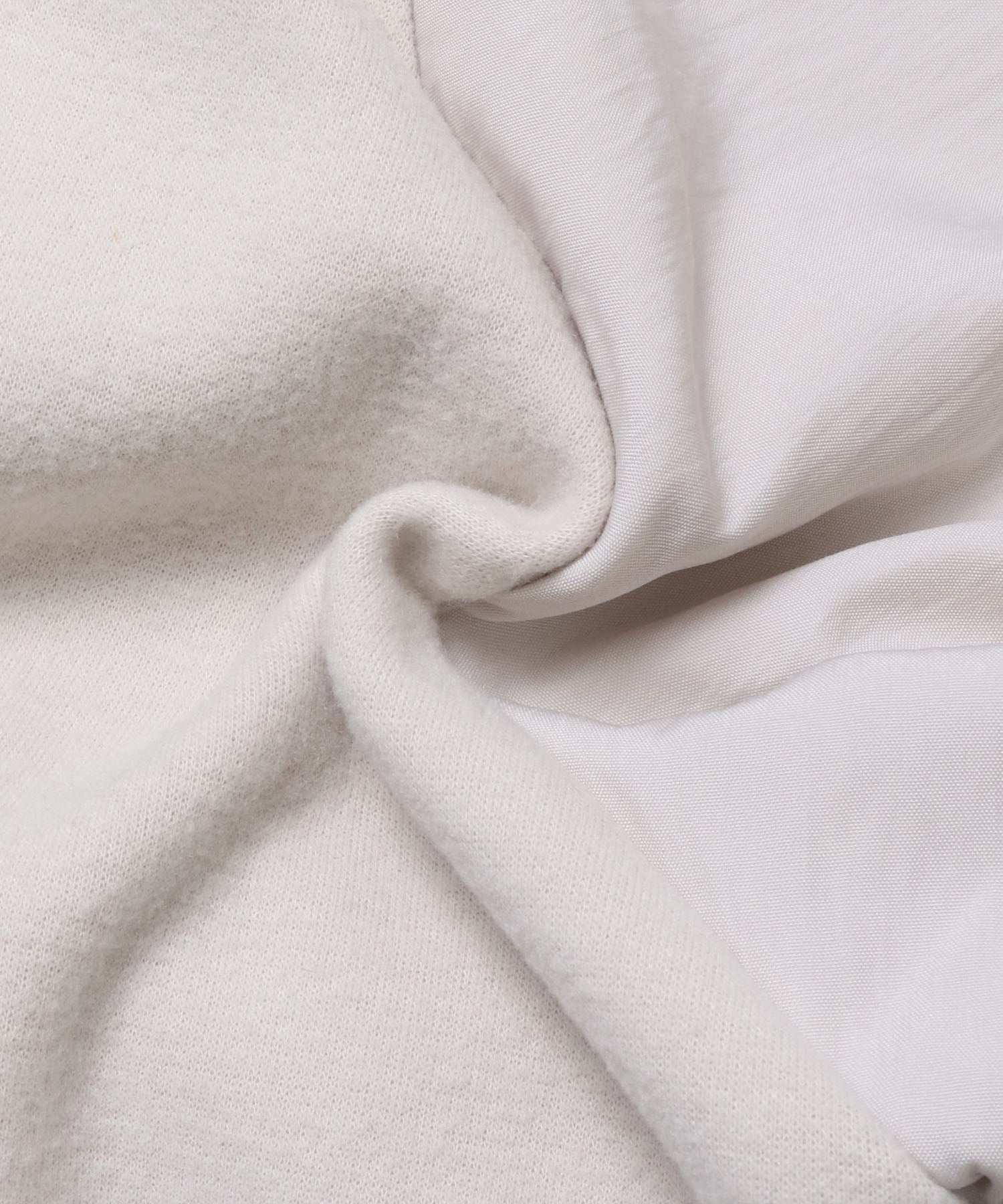 ベロアボンディング バルーンスウェット